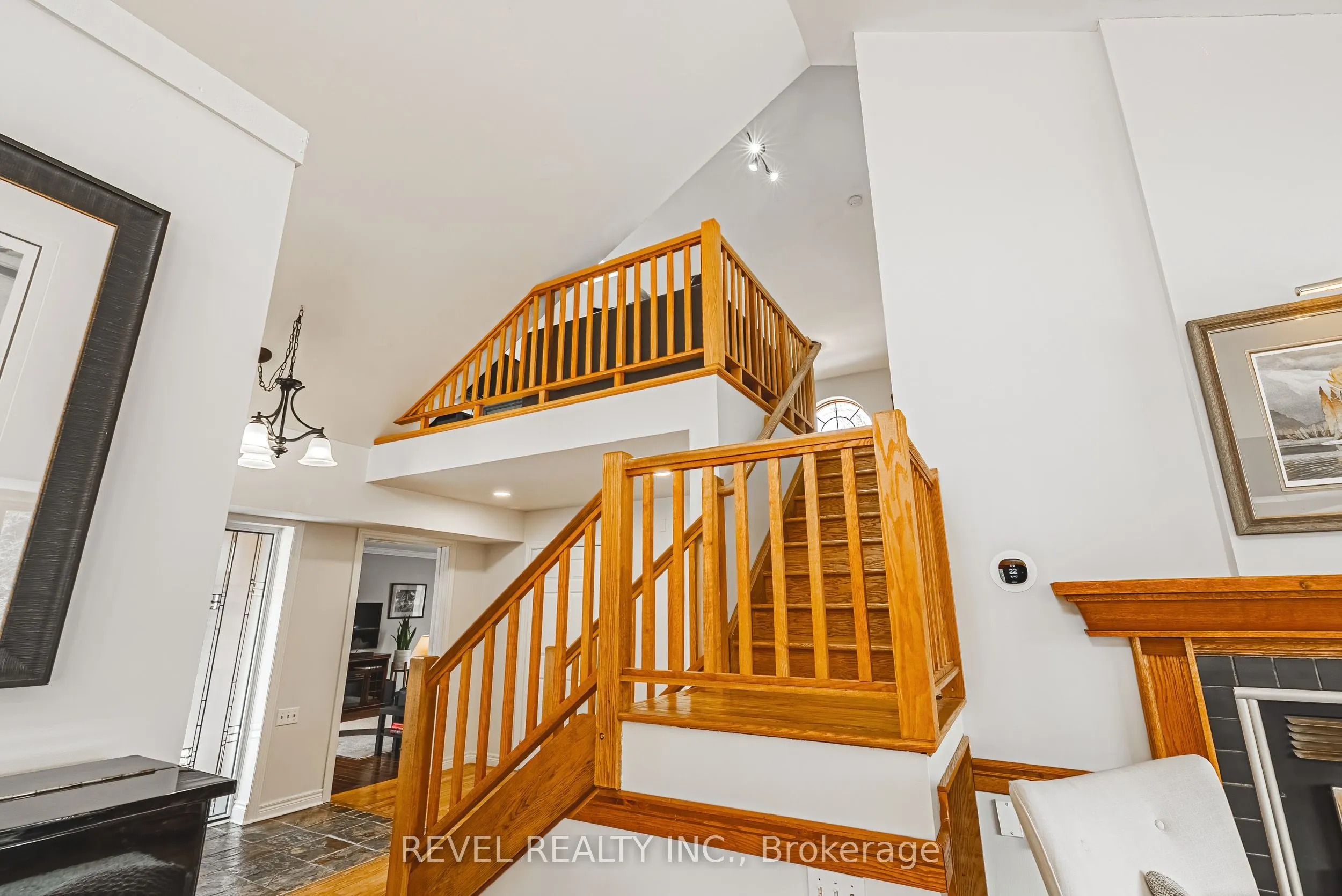 1325 3 Side Road