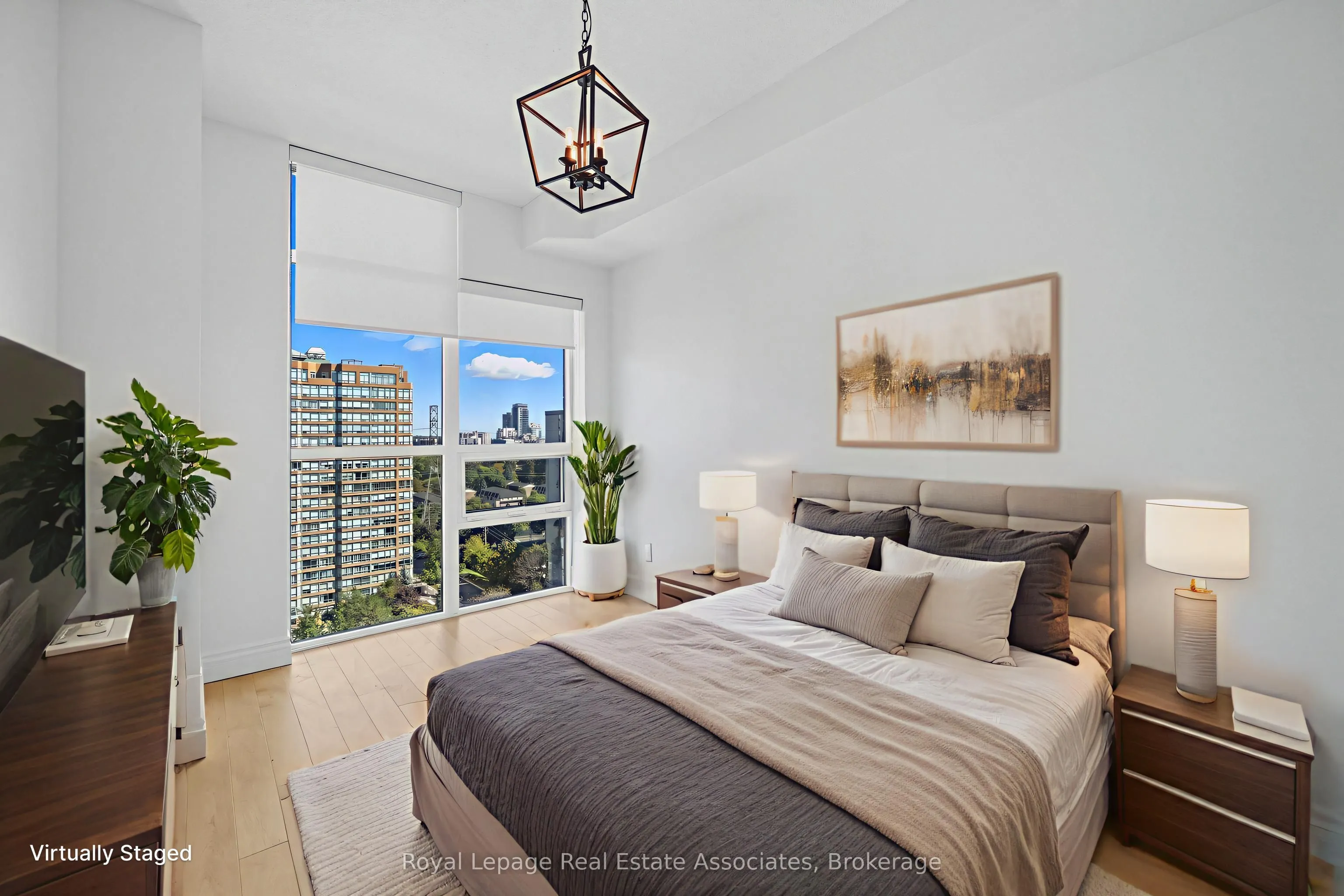 551 Maple Avenue, #1407