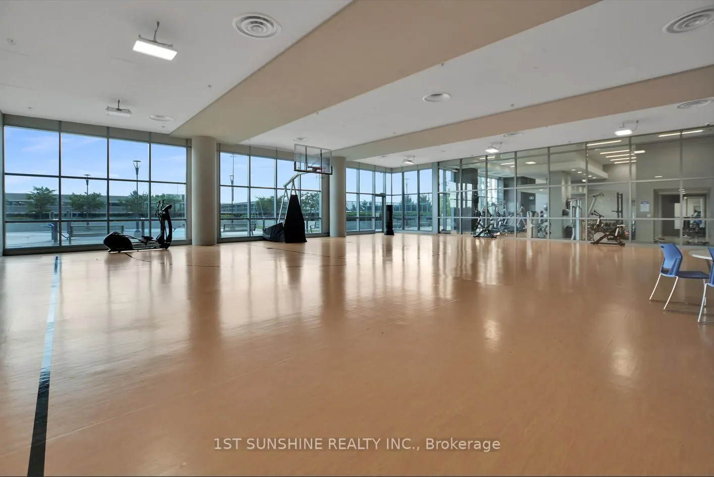 2087 Fairview Street, #2110