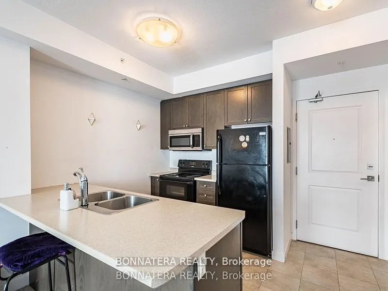 5010 CORPORATE Drive, #209