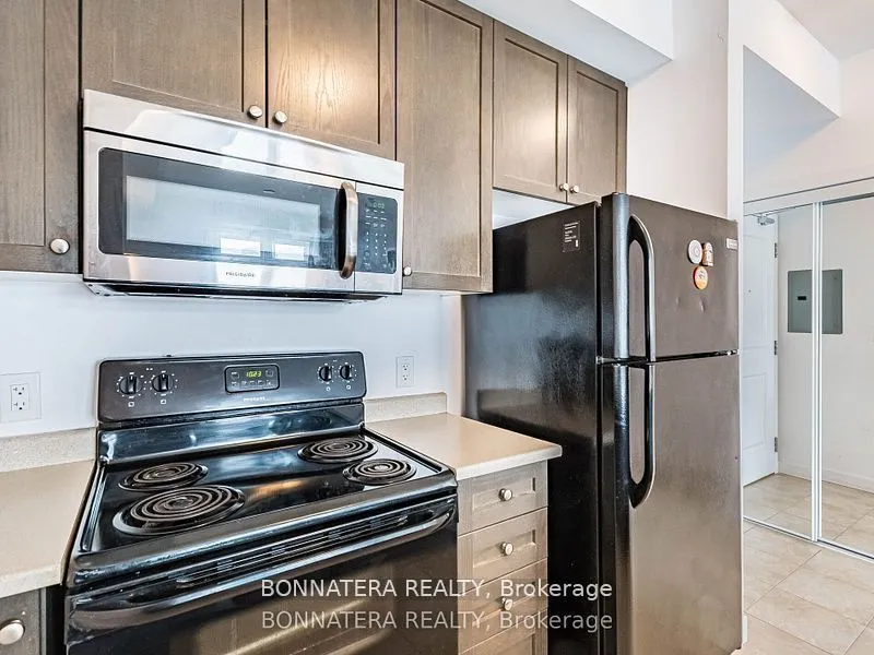 5010 CORPORATE Drive, #209