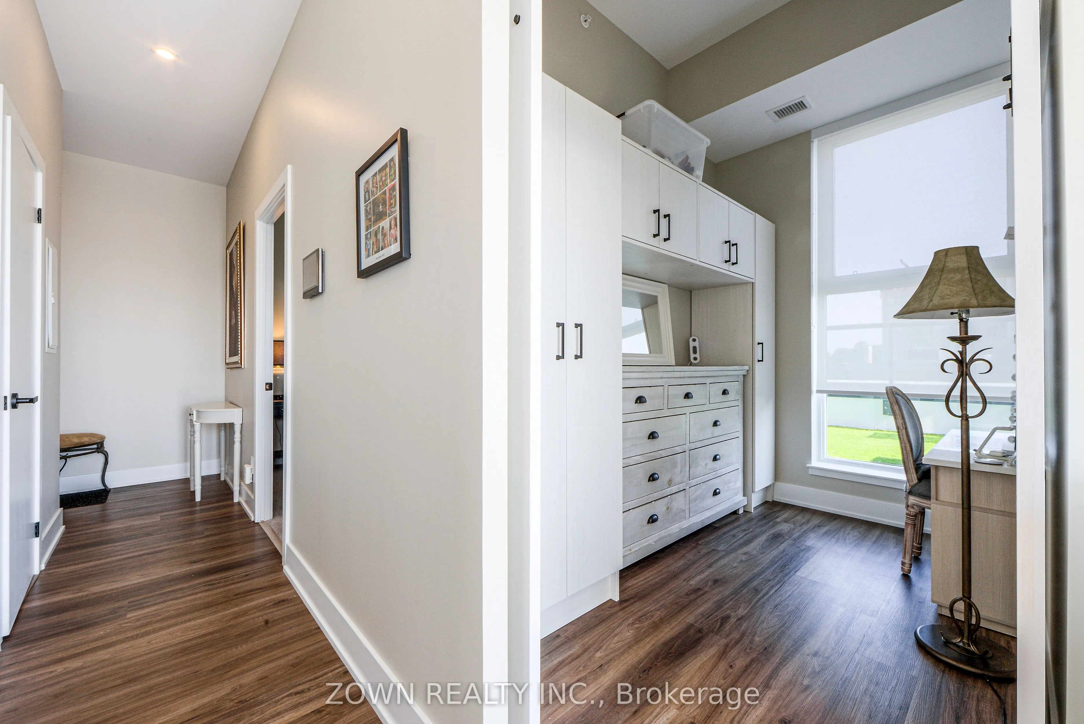 370 Martha Street, #403