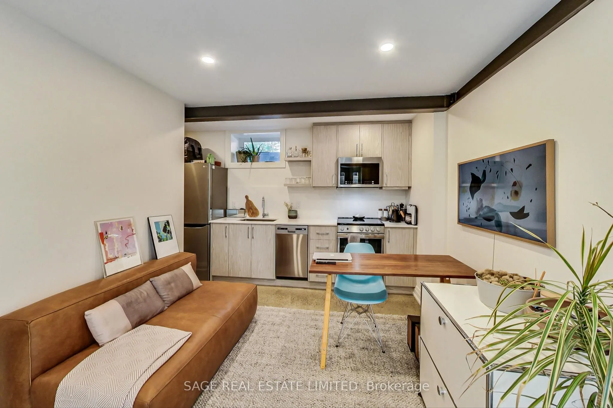 219 Quebec Avenue, #Lower