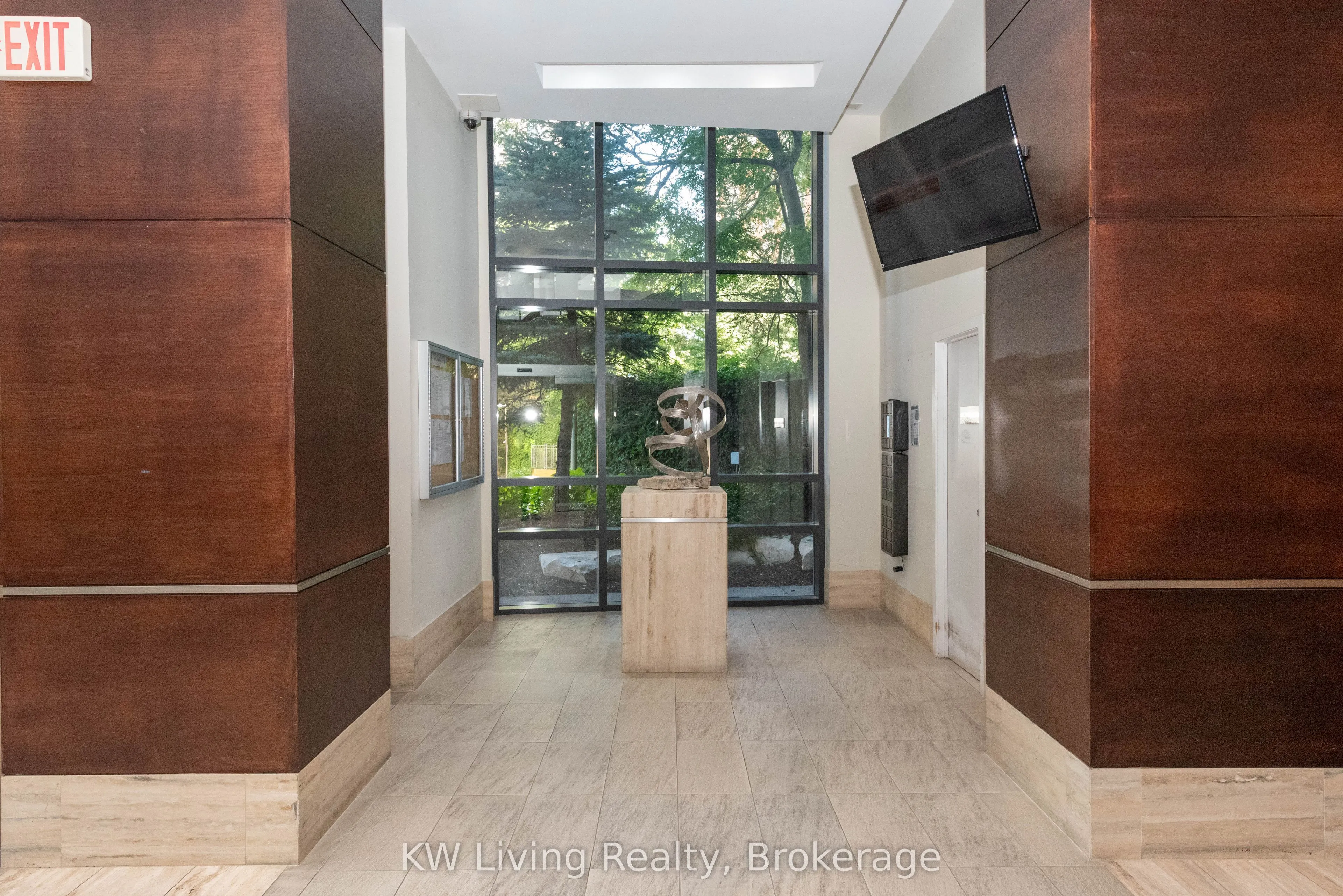 330 Burnhamthorpe Road W, #1008