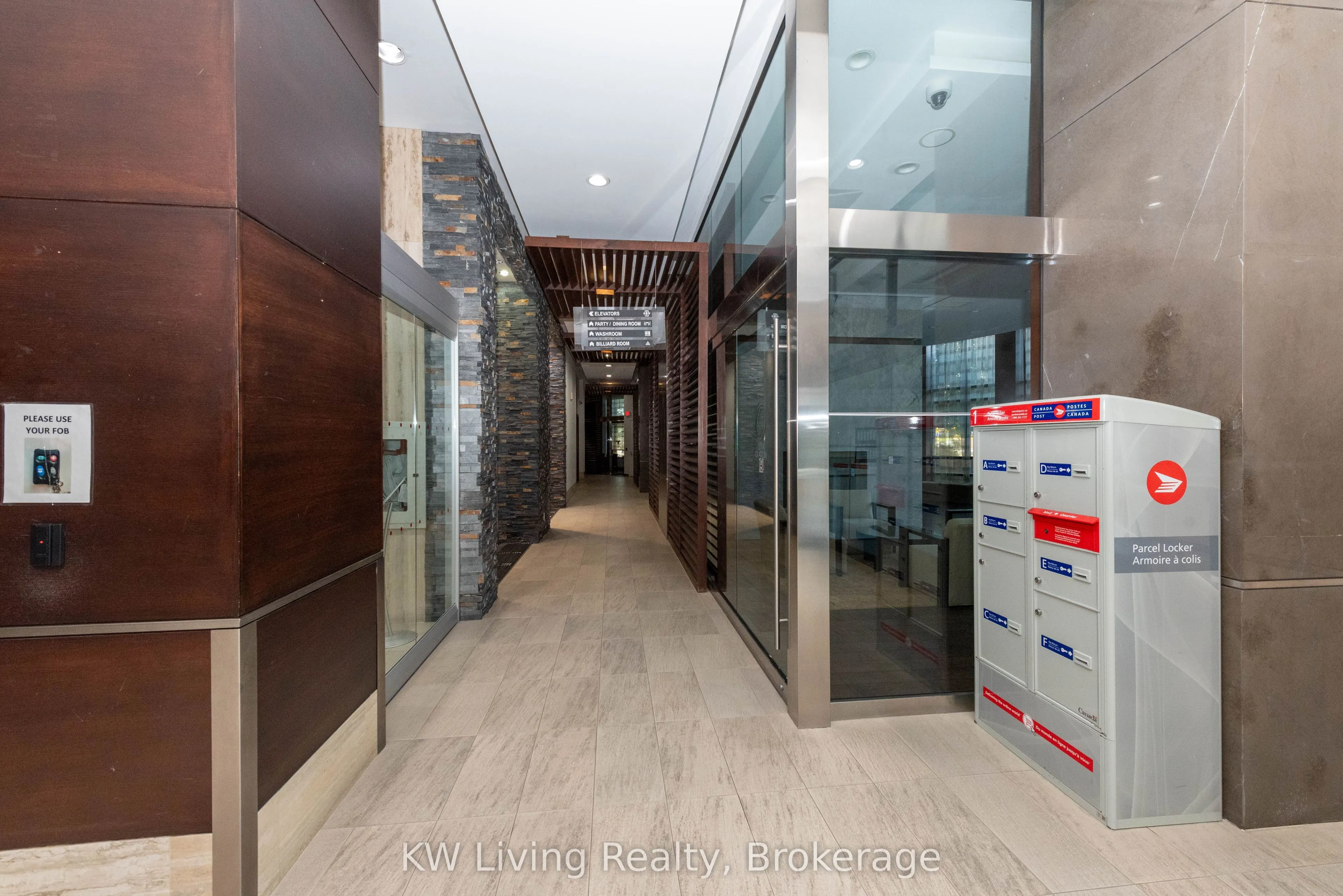 330 Burnhamthorpe Road W, #1008