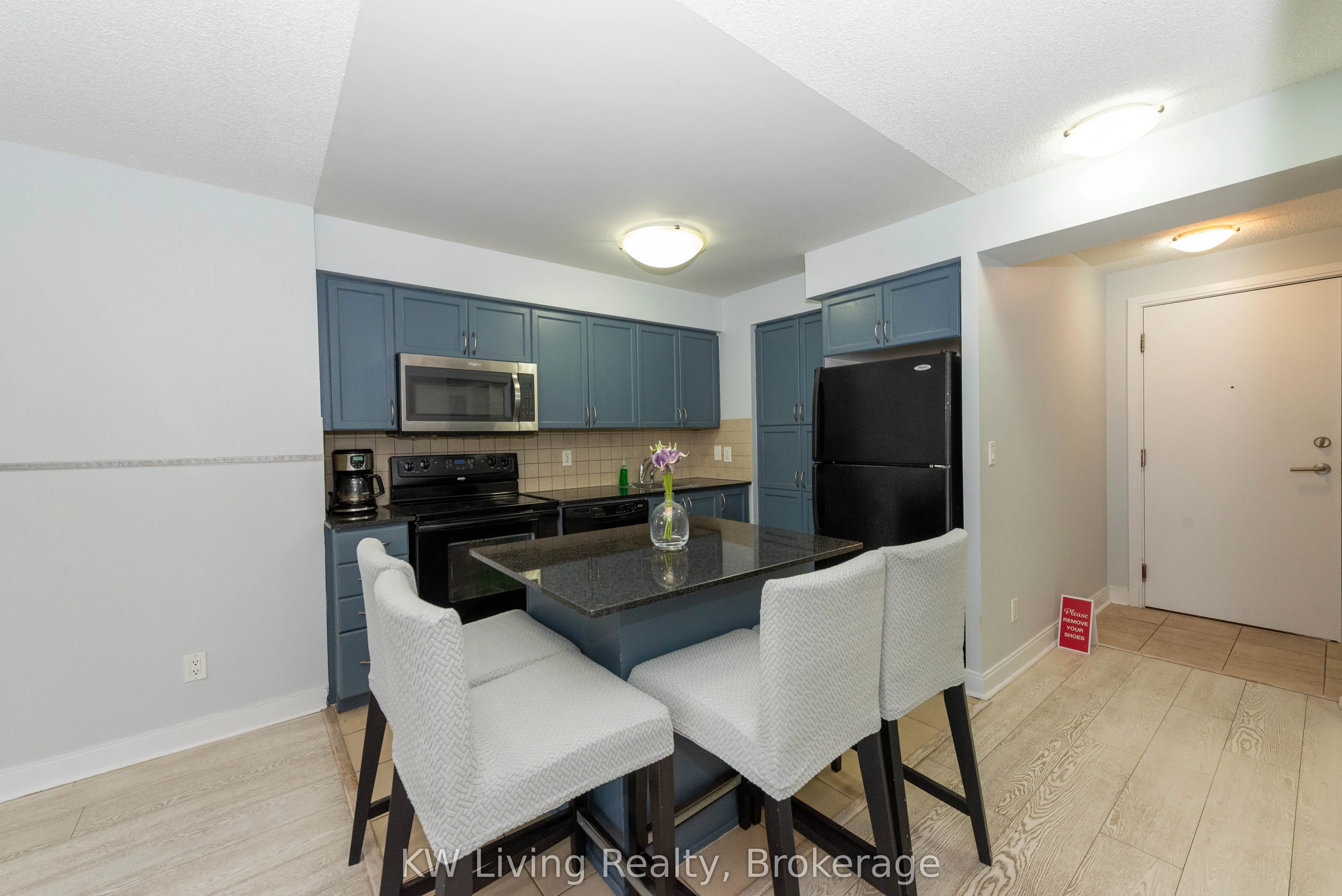330 Burnhamthorpe Road W, #1008