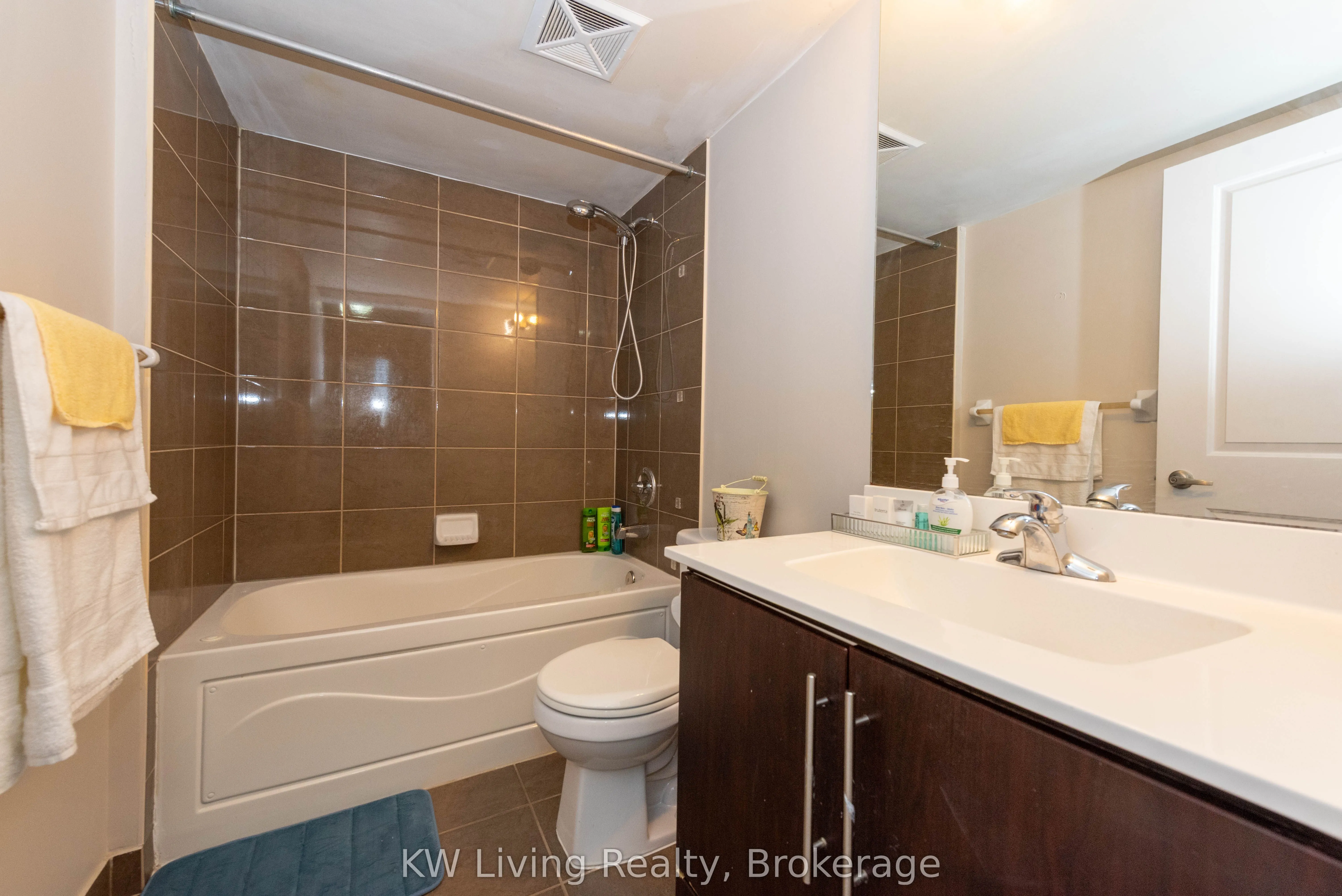 330 Burnhamthorpe Road W, #1008
