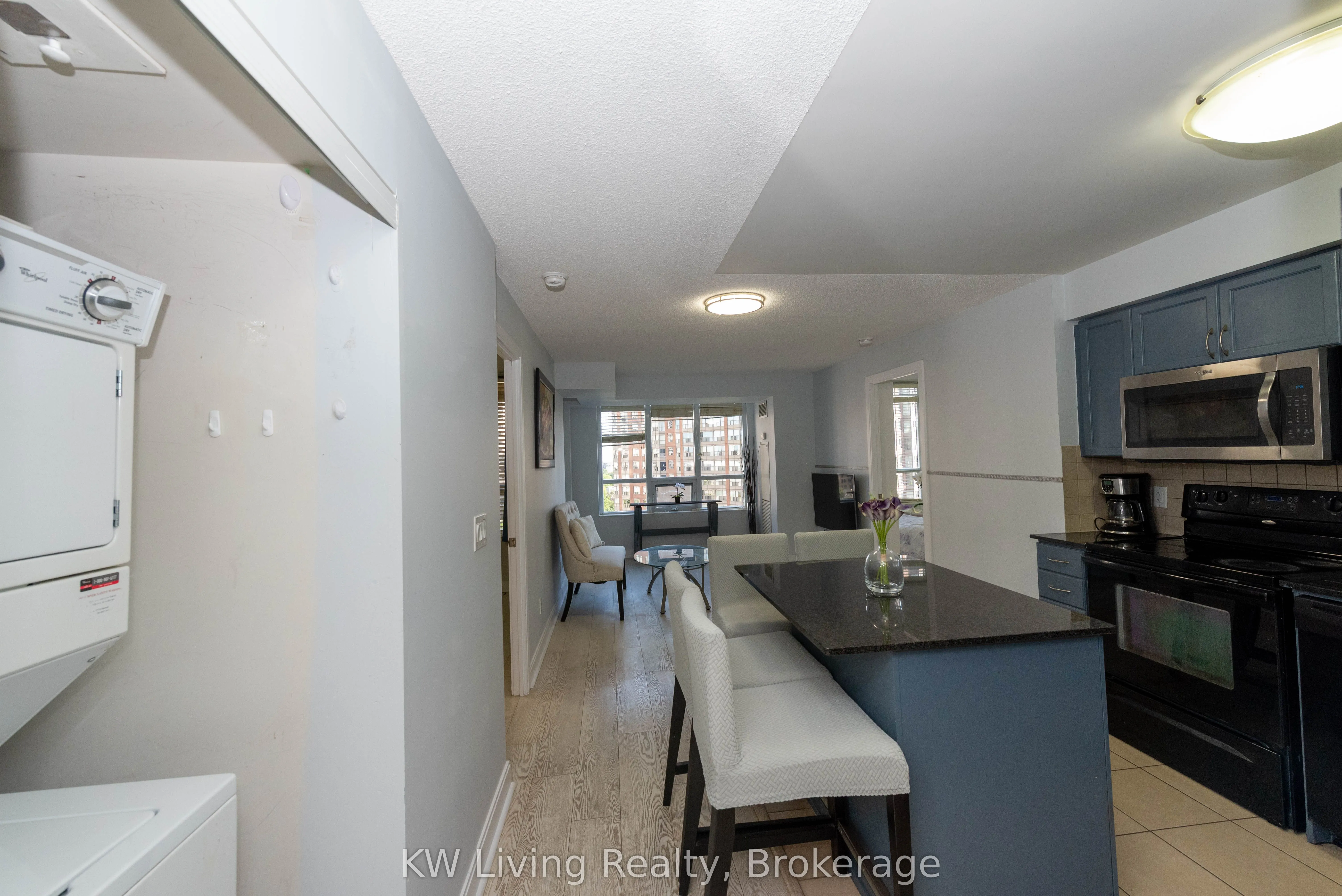 330 Burnhamthorpe Road W, #1008