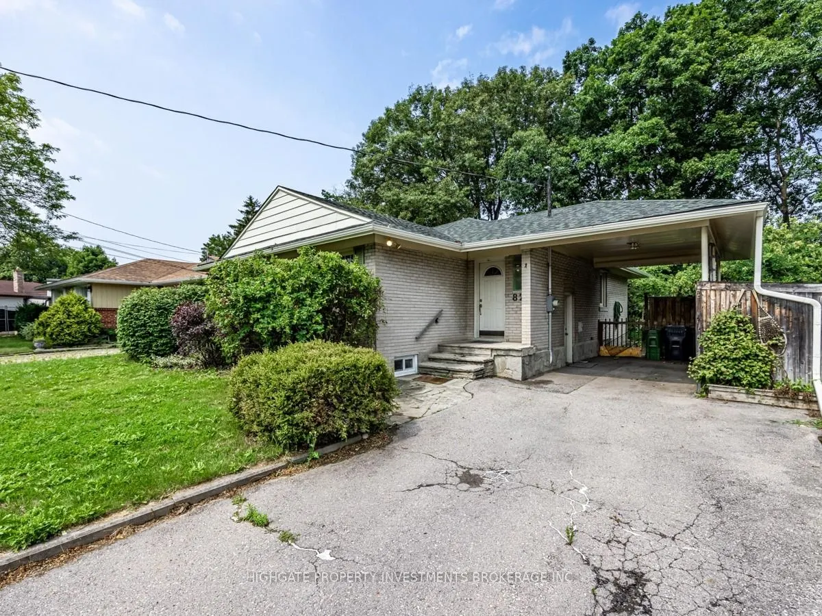 82 Ravenscrest Drive