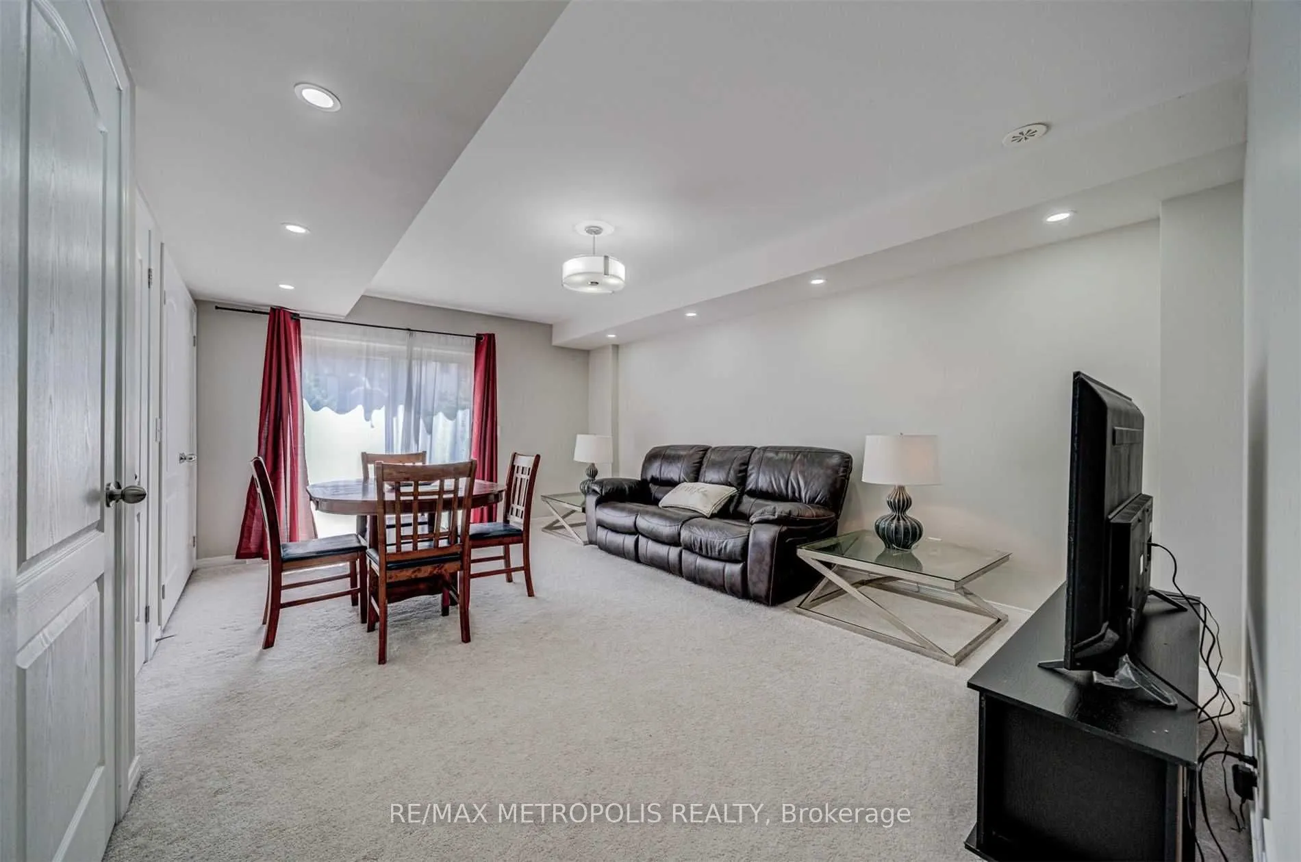 128 Cedar Lake Crescent, #183