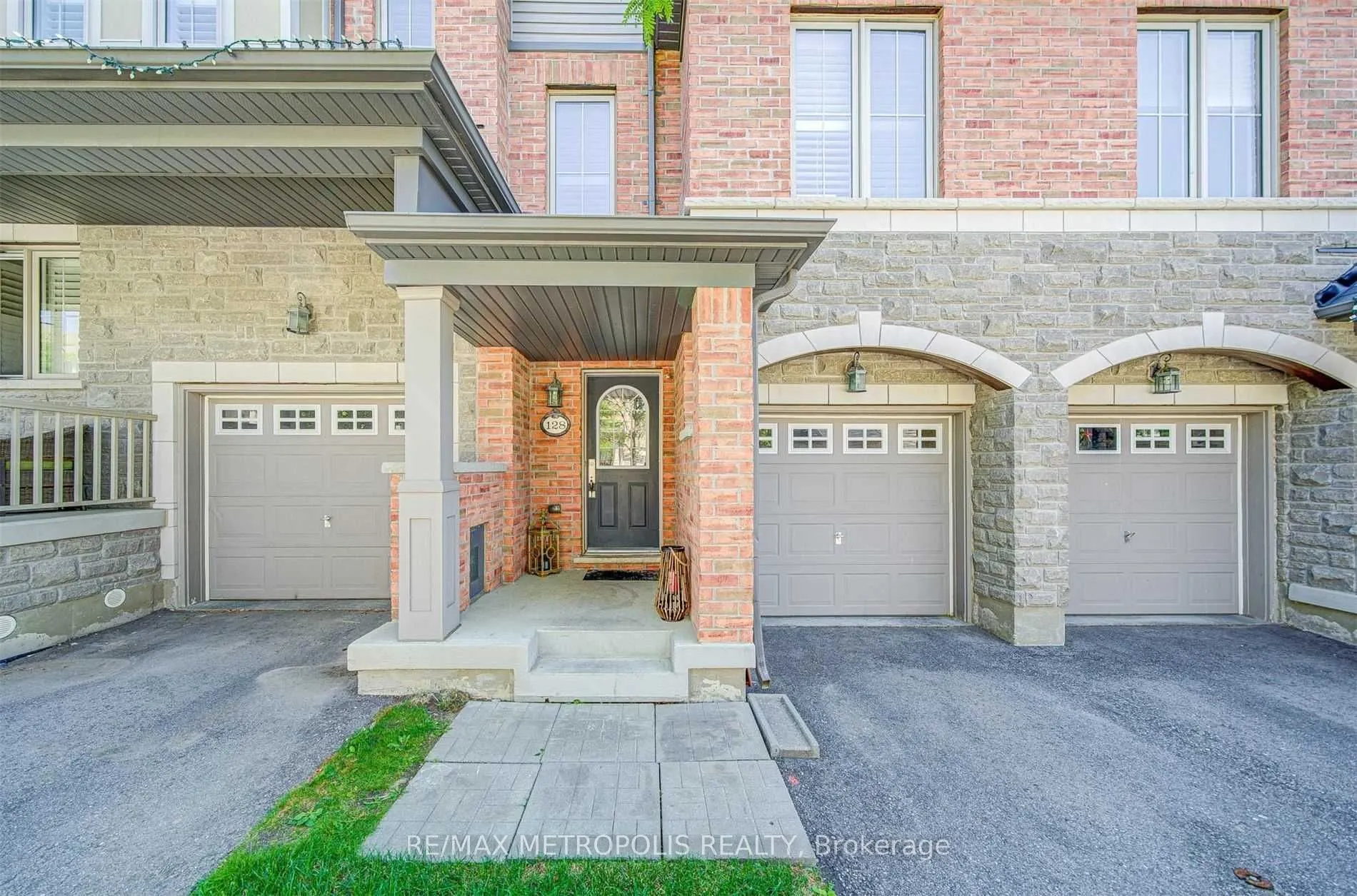 128 Cedar Lake Crescent, #183