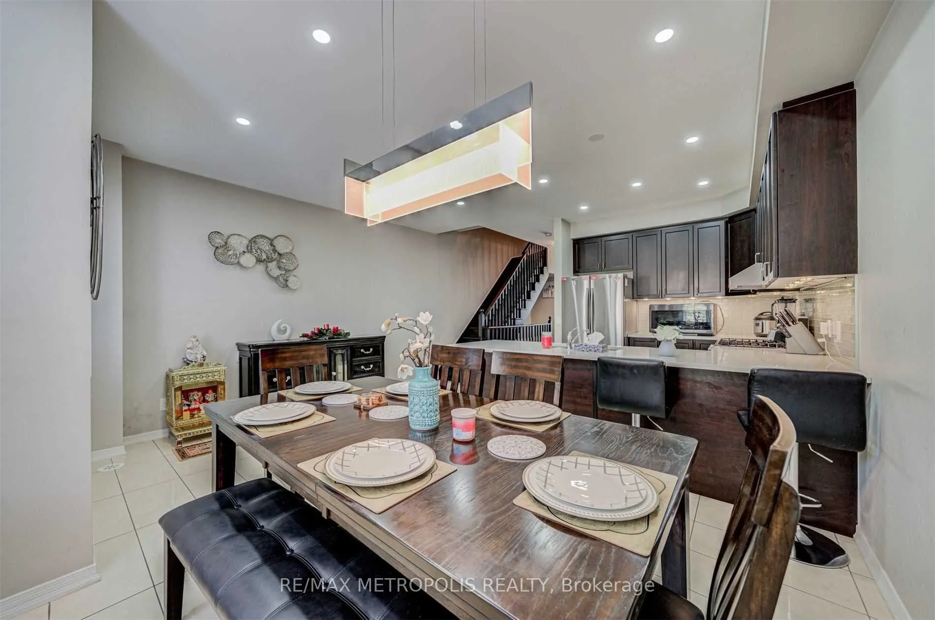 128 Cedar Lake Crescent, #183