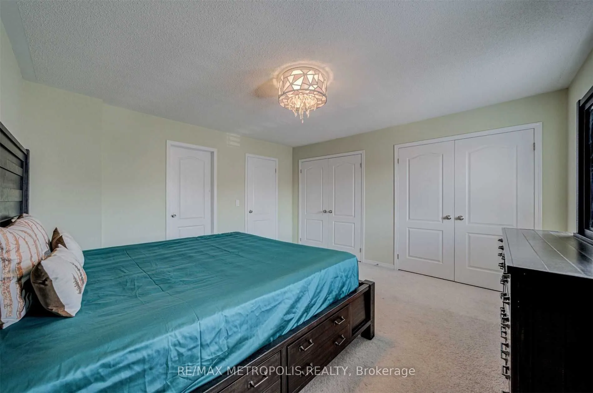 128 Cedar Lake Crescent, #183