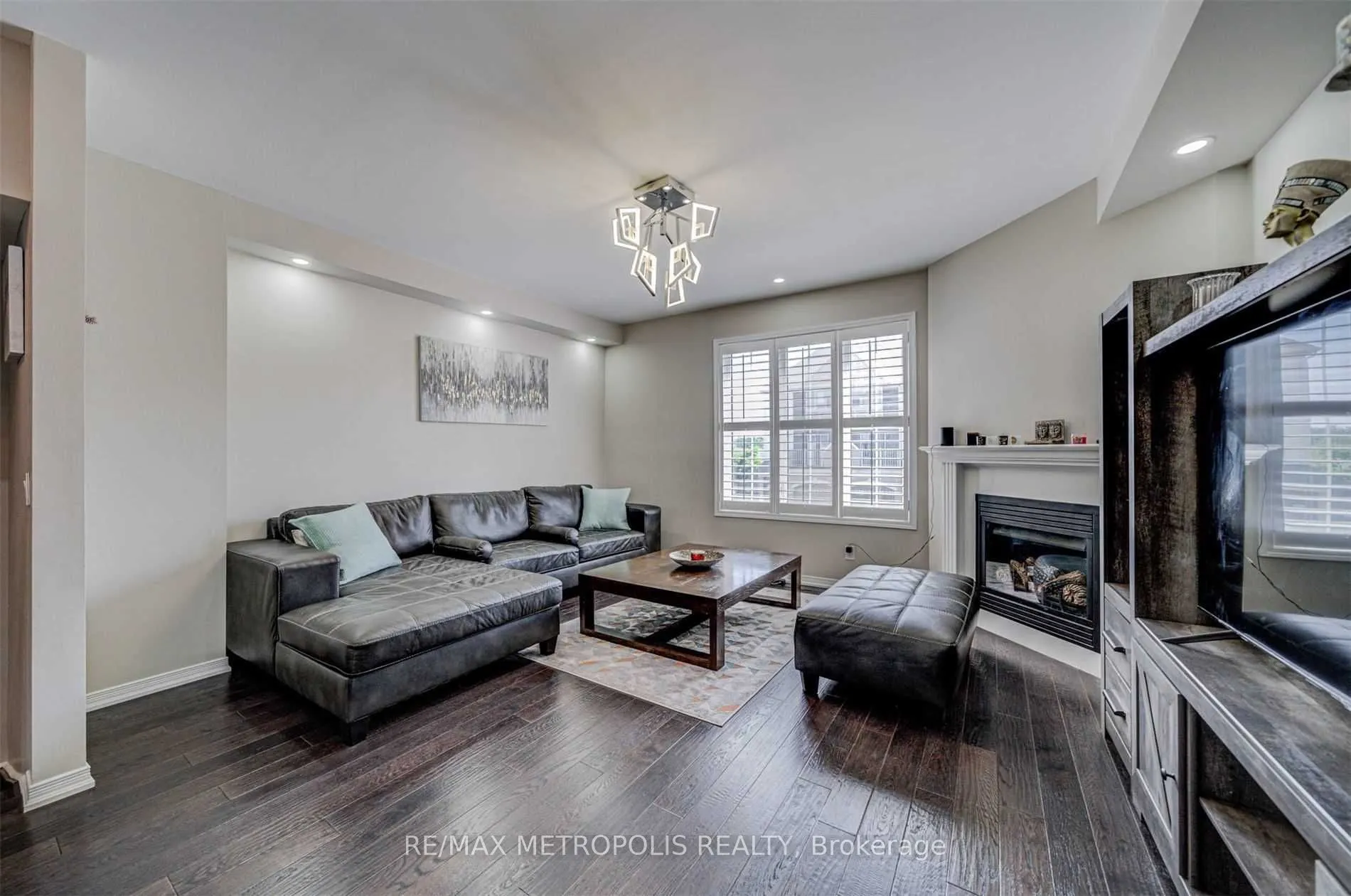 128 Cedar Lake Crescent, #183