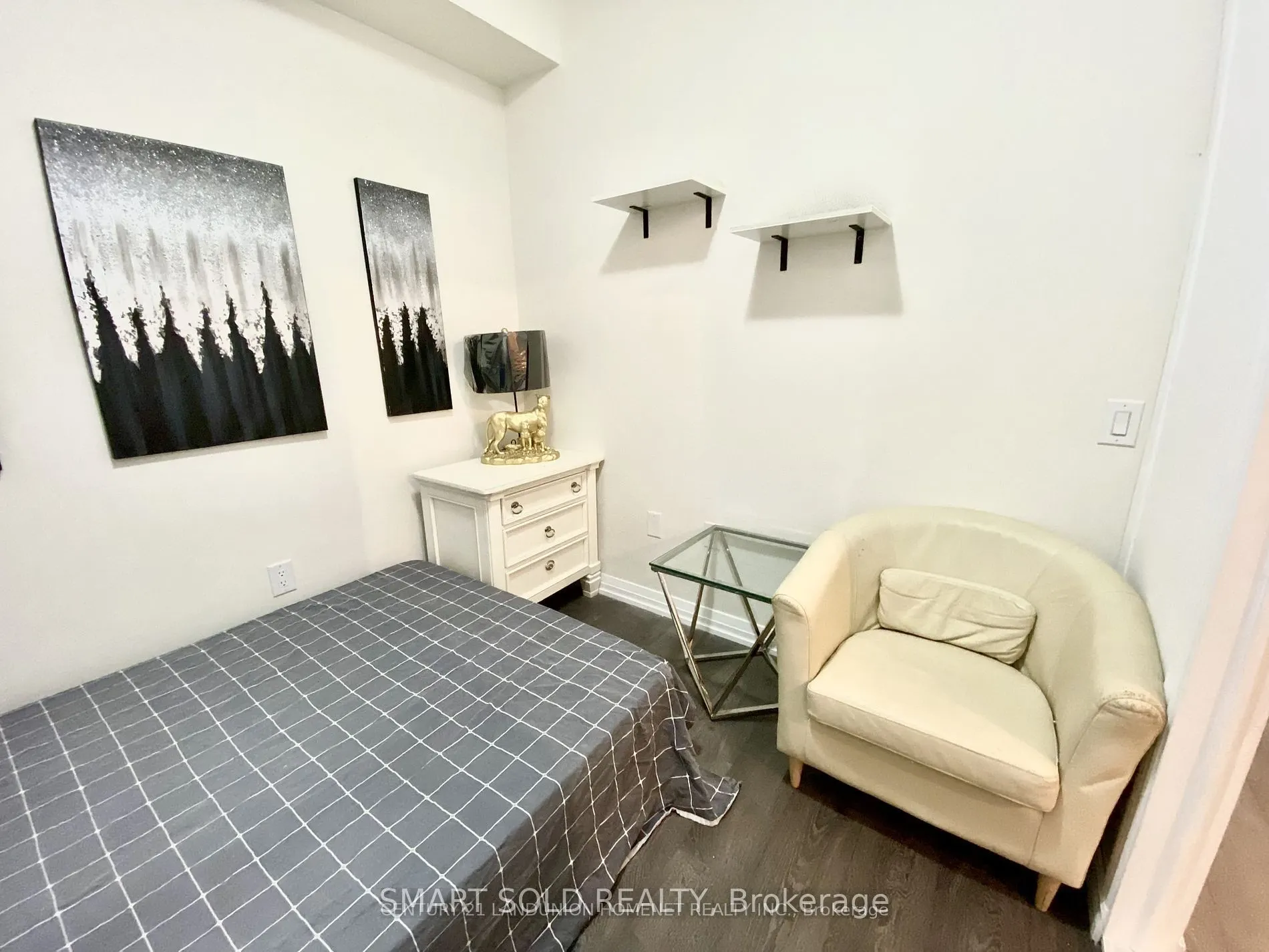 50 Thomas Riley Road, #422