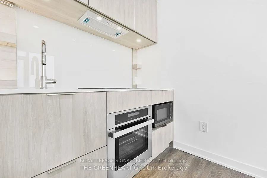 28 Ann Street, #802