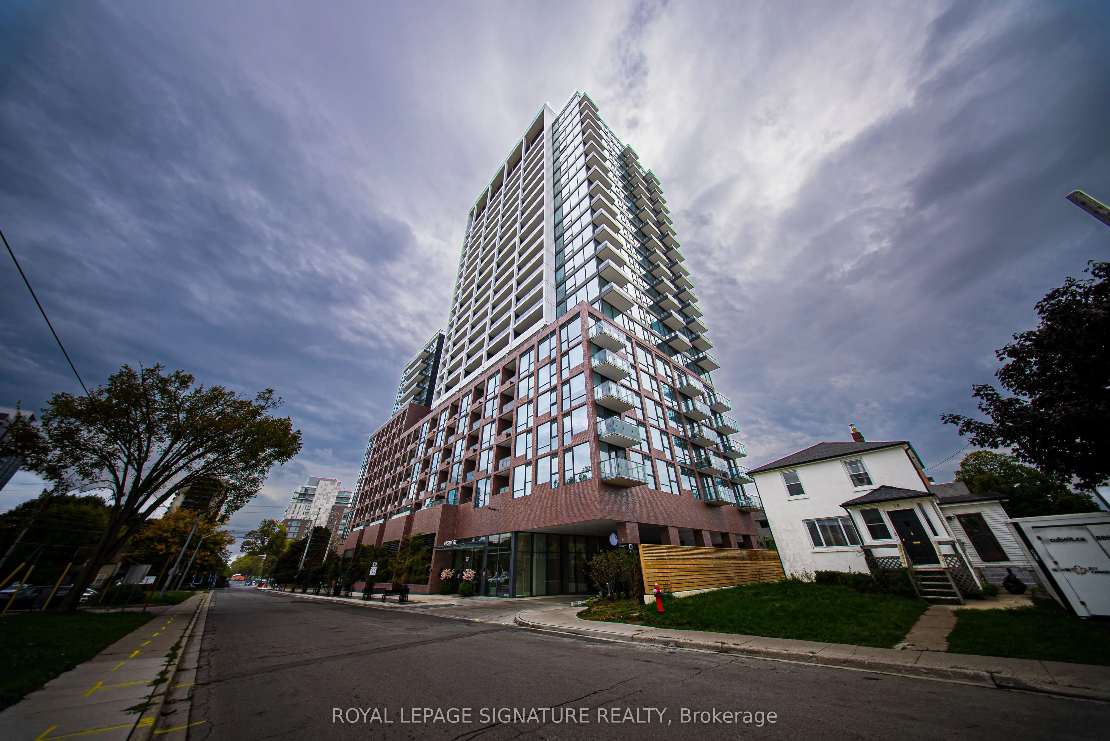 28 Ann Street, #802