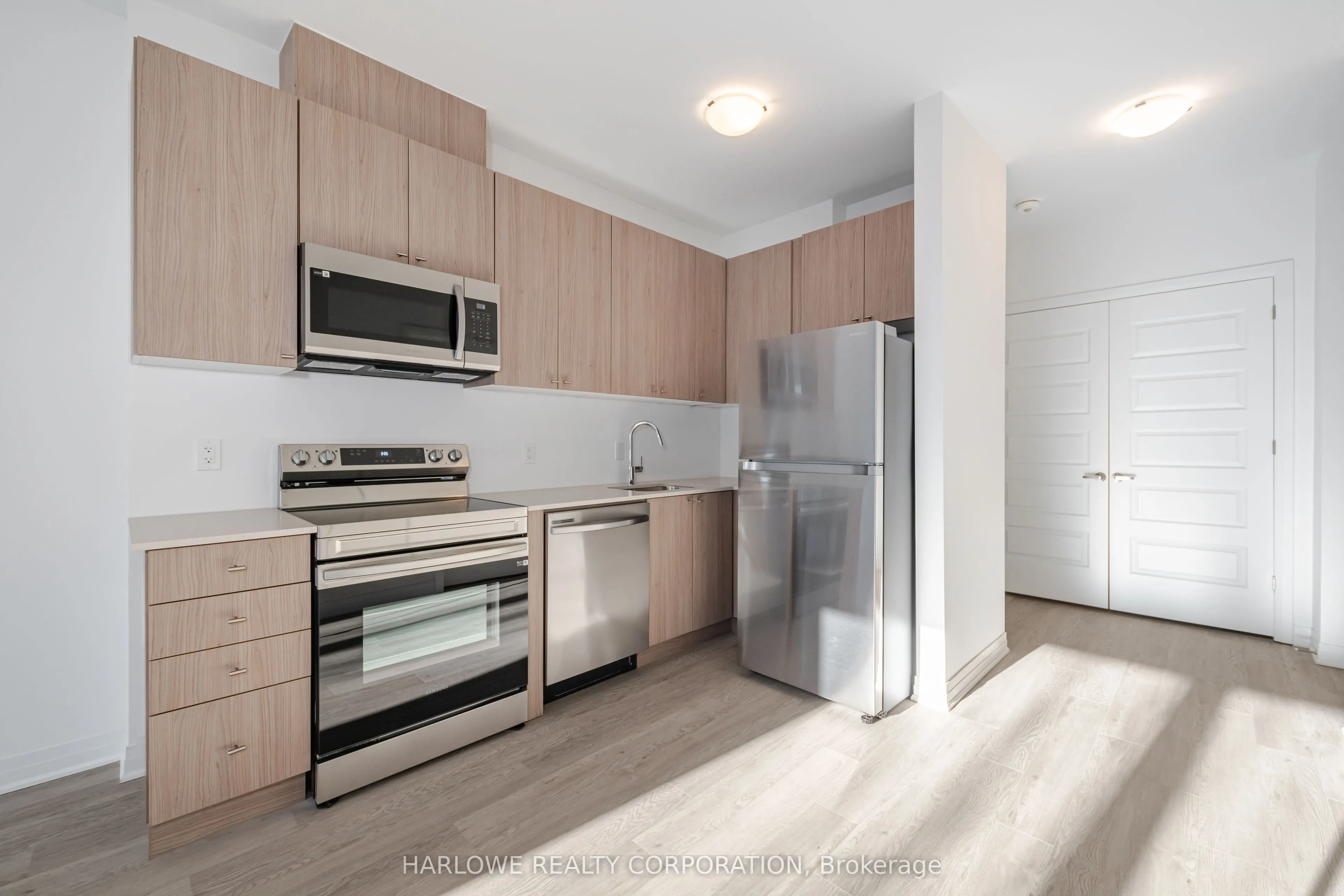 480 Gordon Krantz Avenue, #101