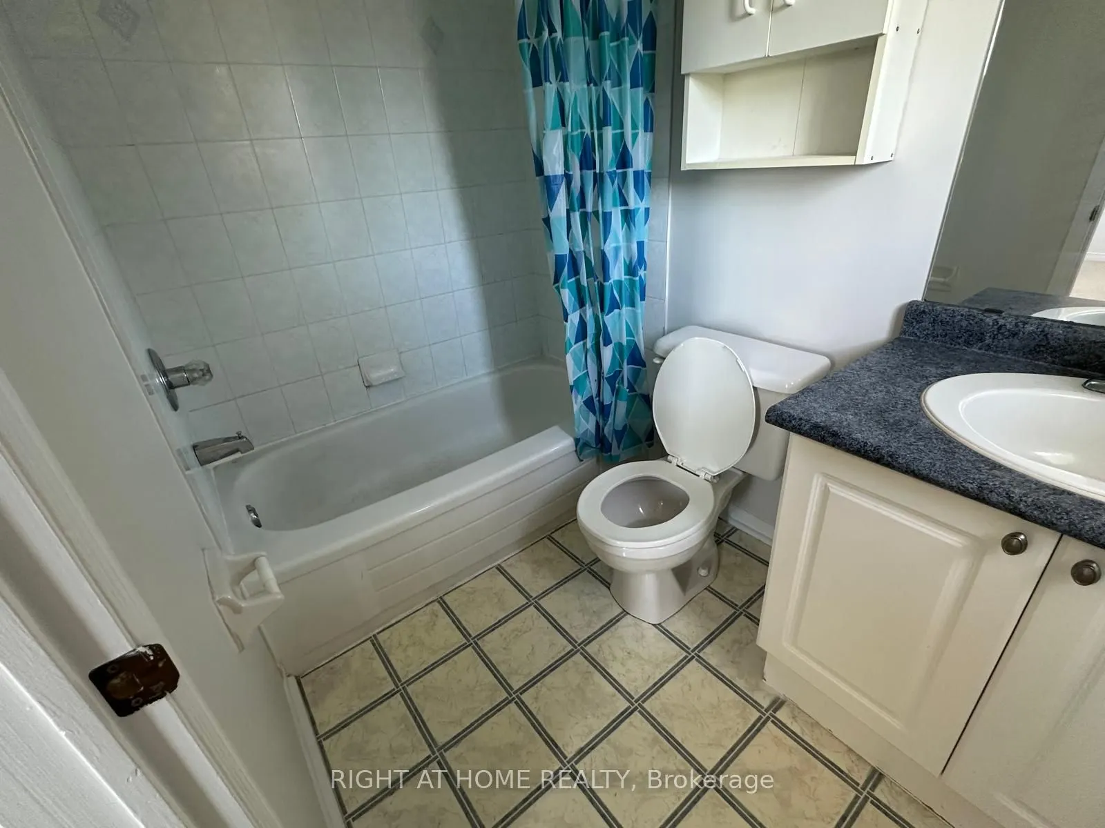 3368 Scotch Pine Gate