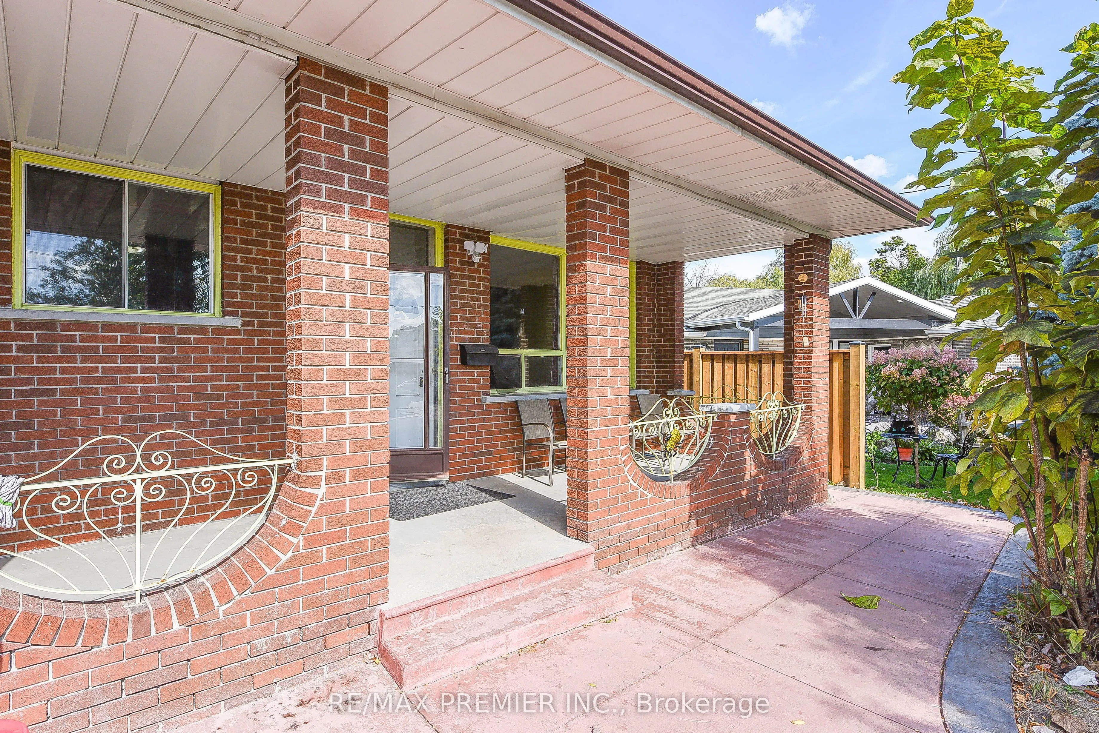 35 Taysham Crescent