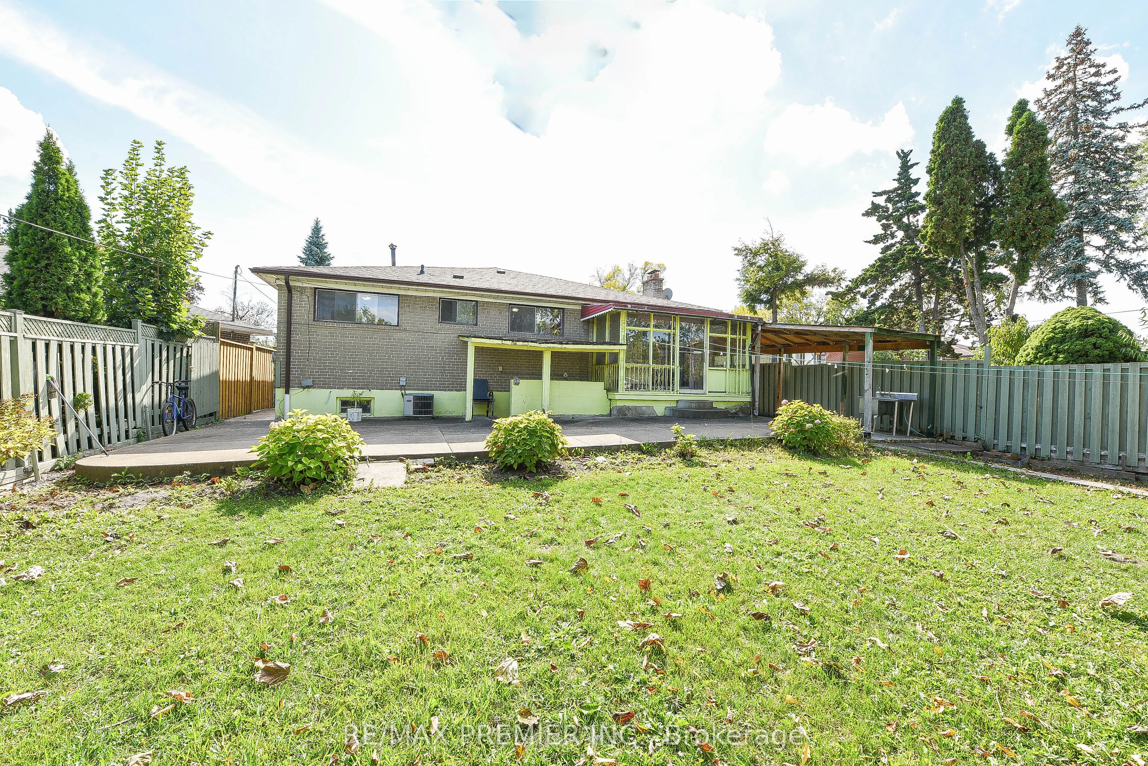 35 Taysham Crescent