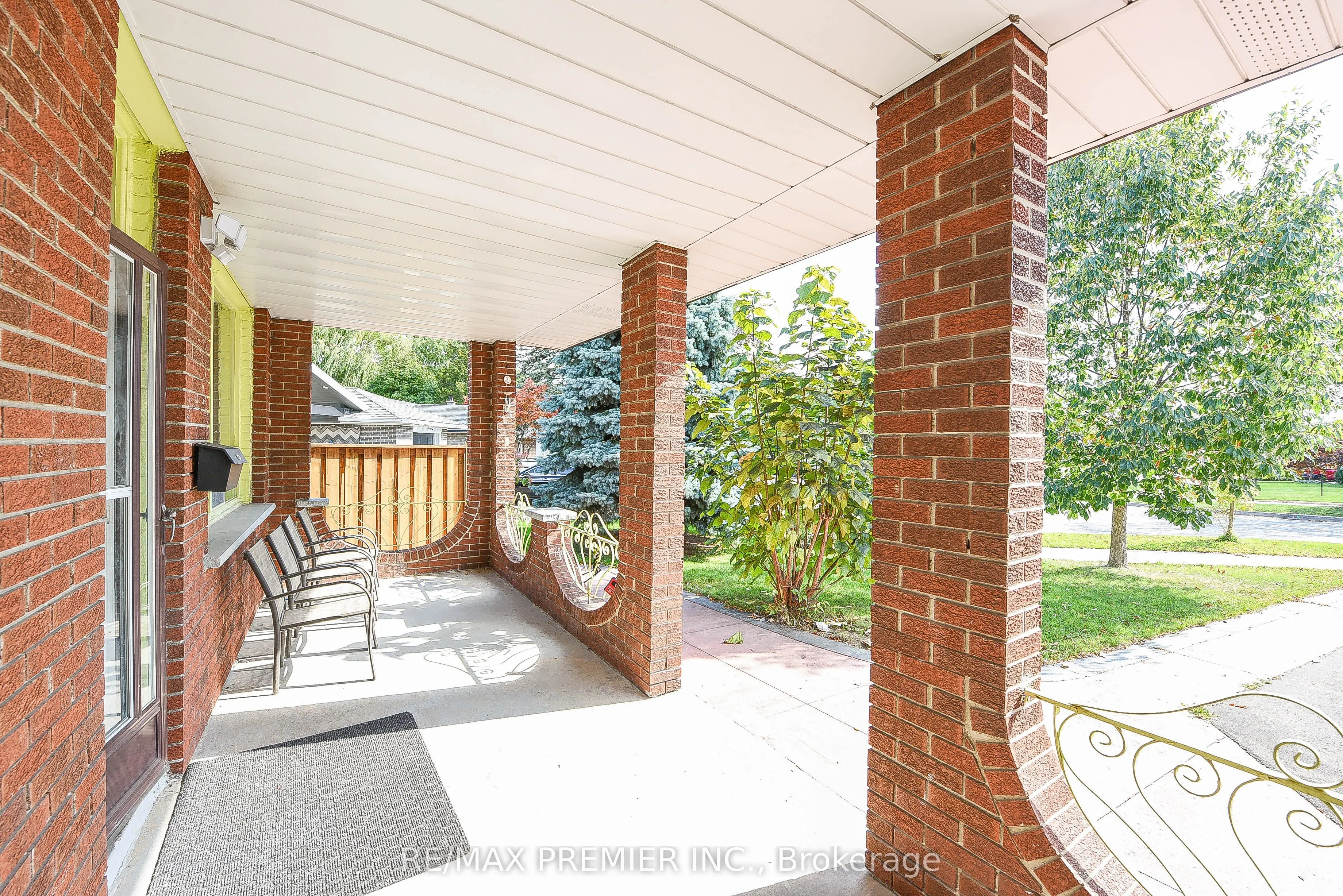 35 Taysham Crescent