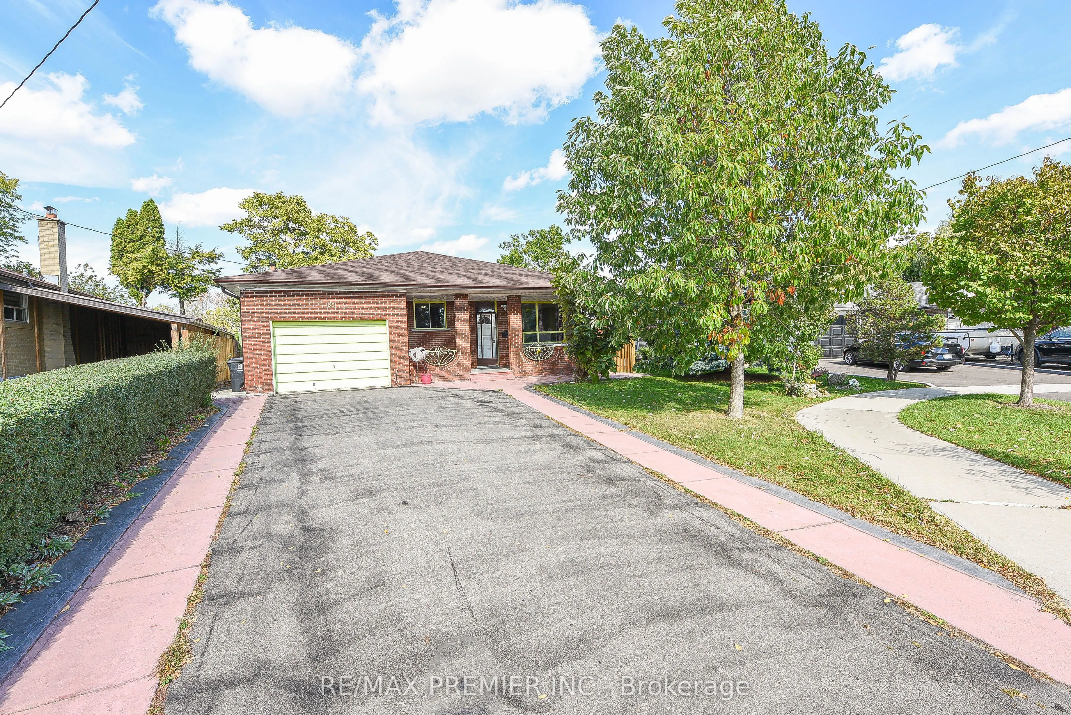 35 Taysham Crescent