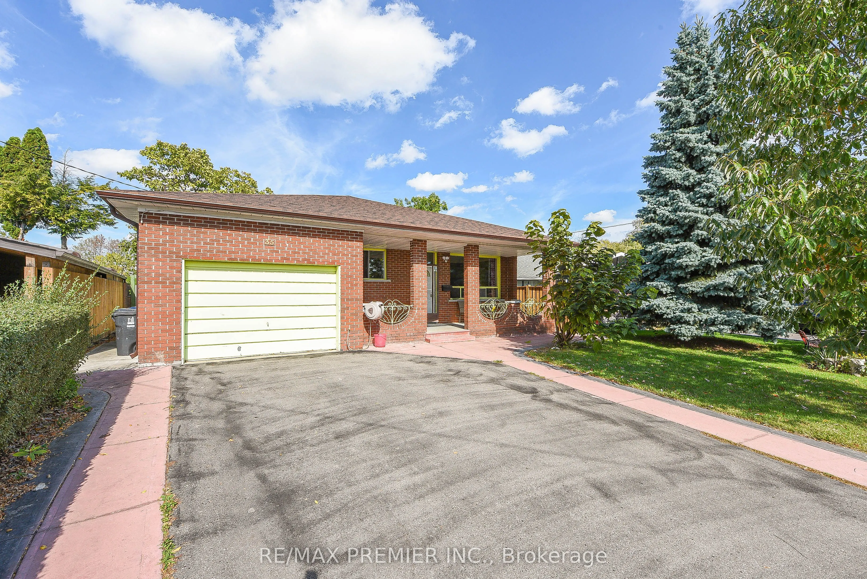 35 Taysham Crescent