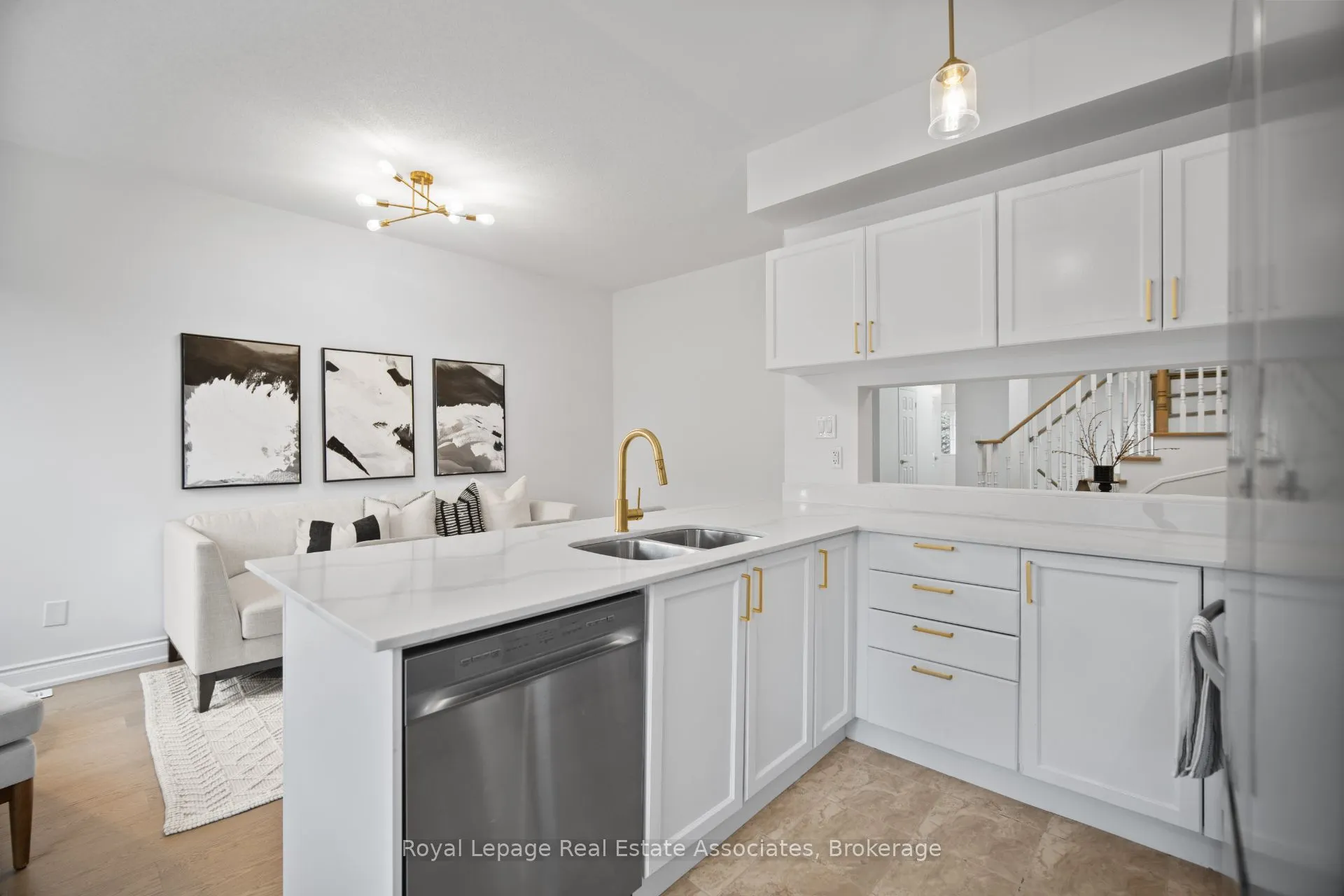580 Courtney Valley Road