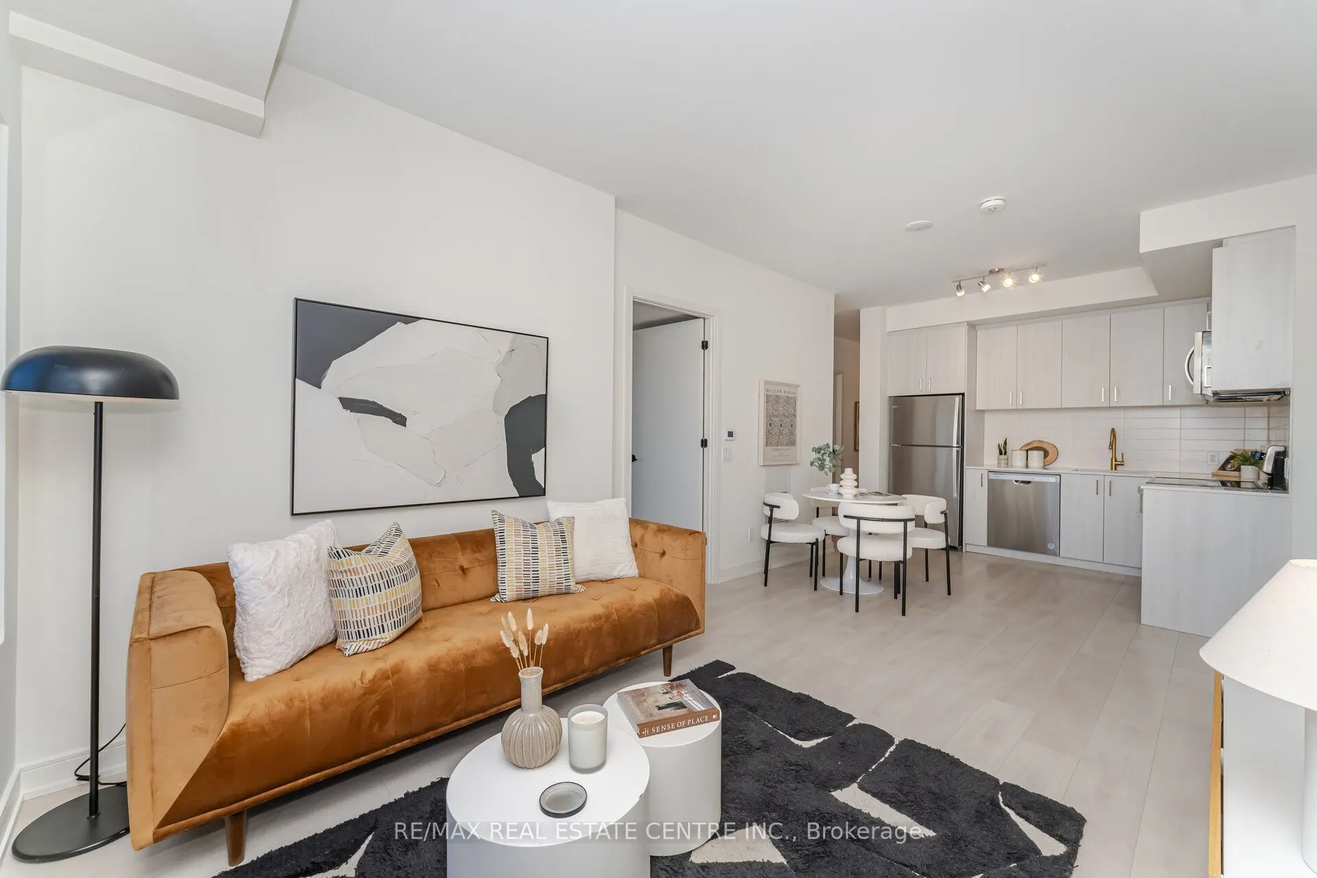 8010 Derry Road, #201