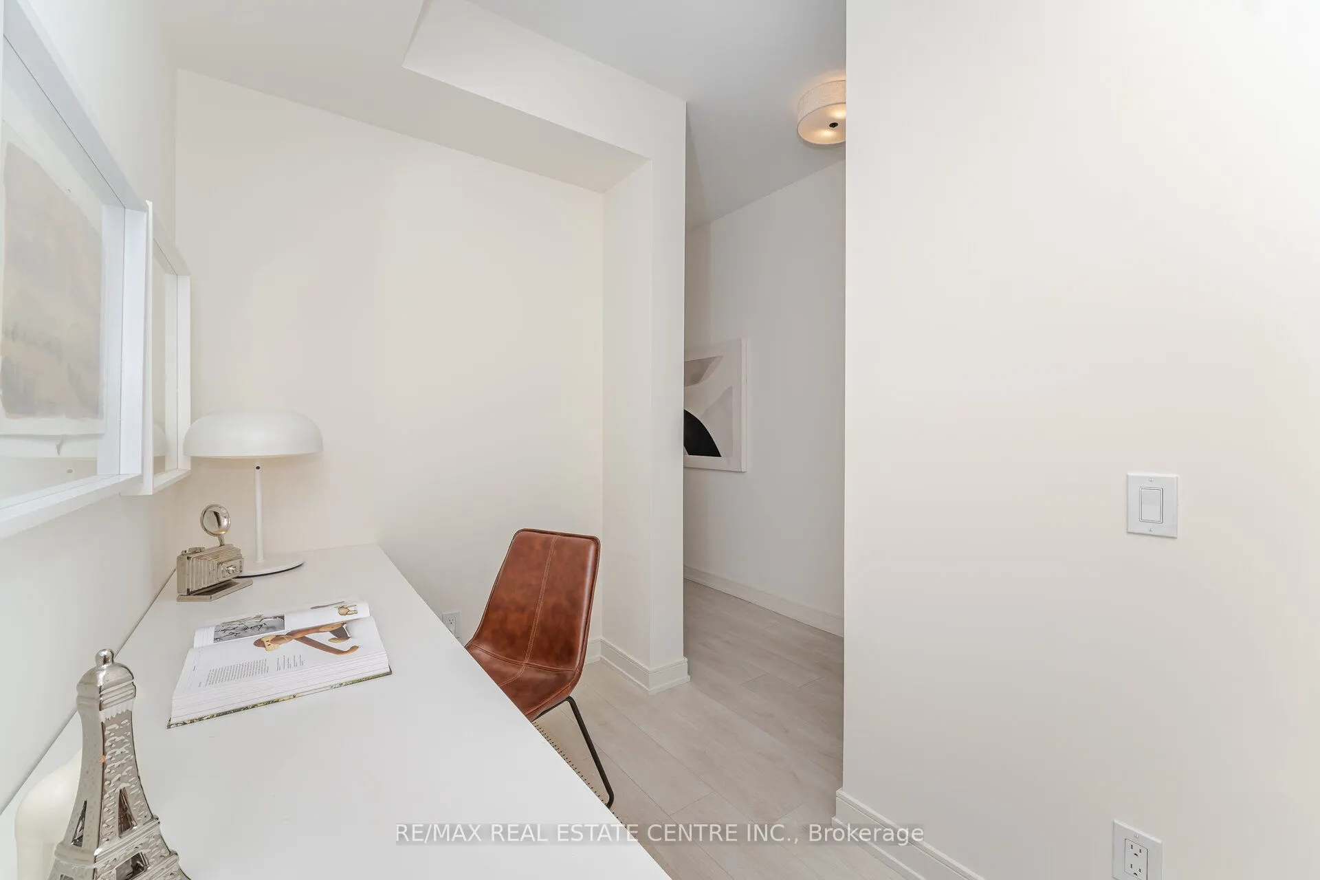 8010 Derry Road, #201