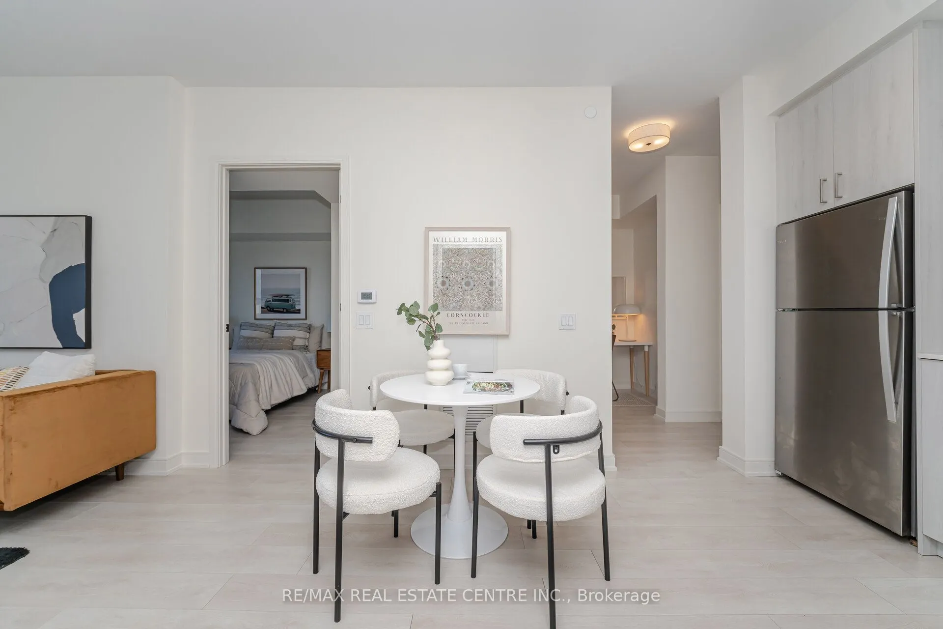 8010 Derry Road, #201