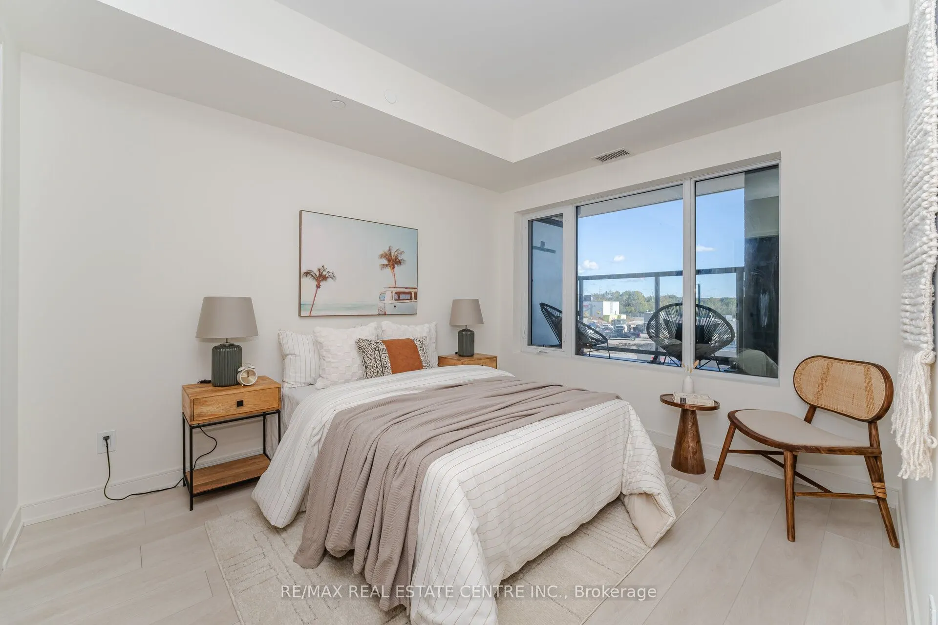 8010 Derry Road, #201