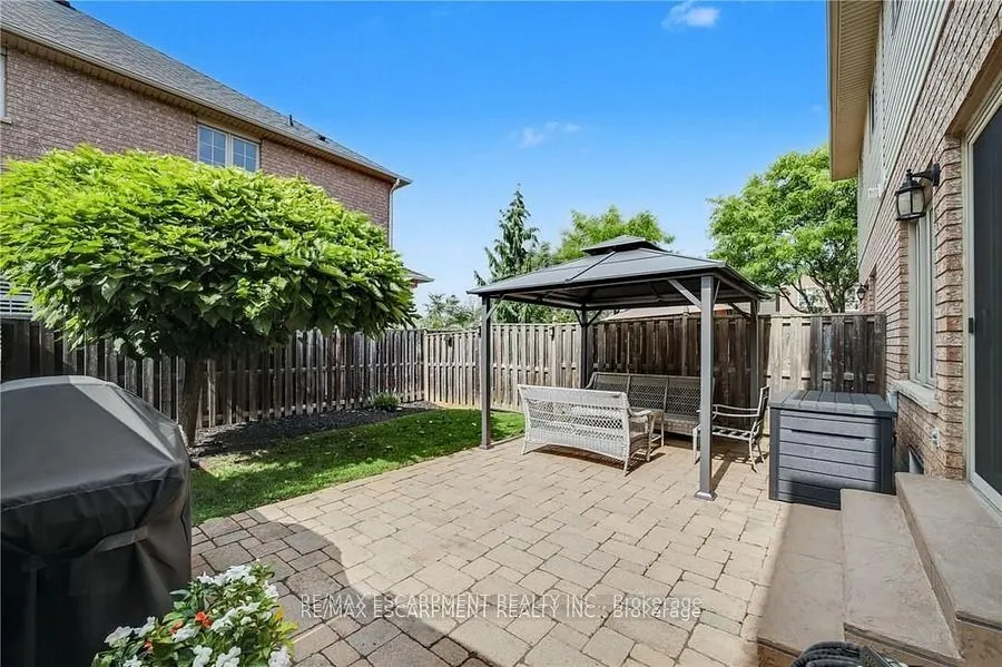 4005 Alexan Crescent