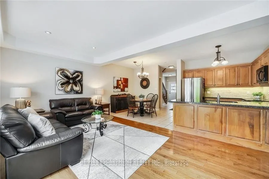4005 Alexan Crescent