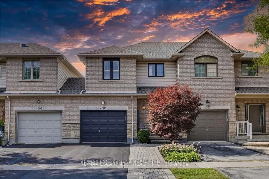 4005 Alexan Crescent