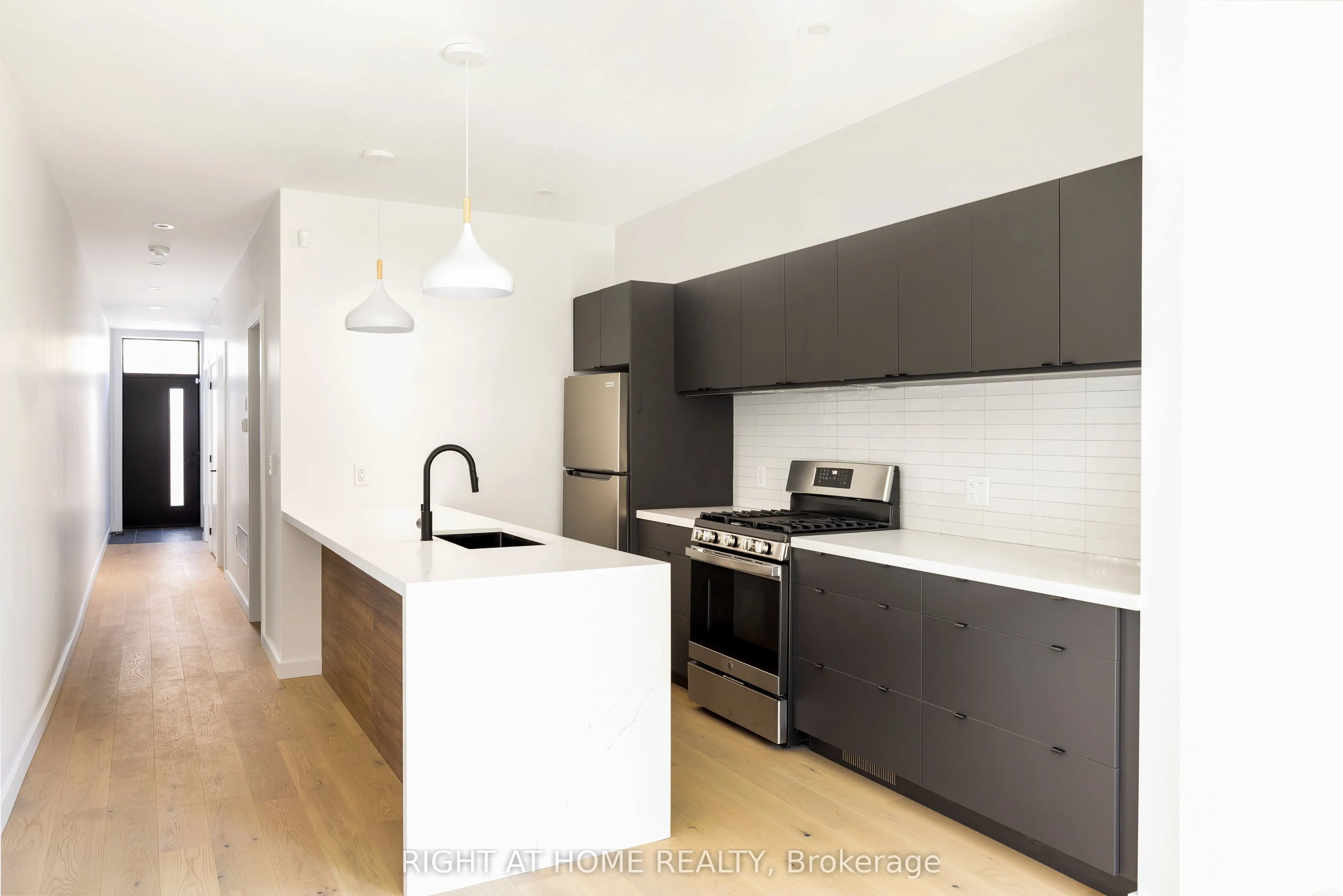 86 Lansdowne Avenue, #Unit #2