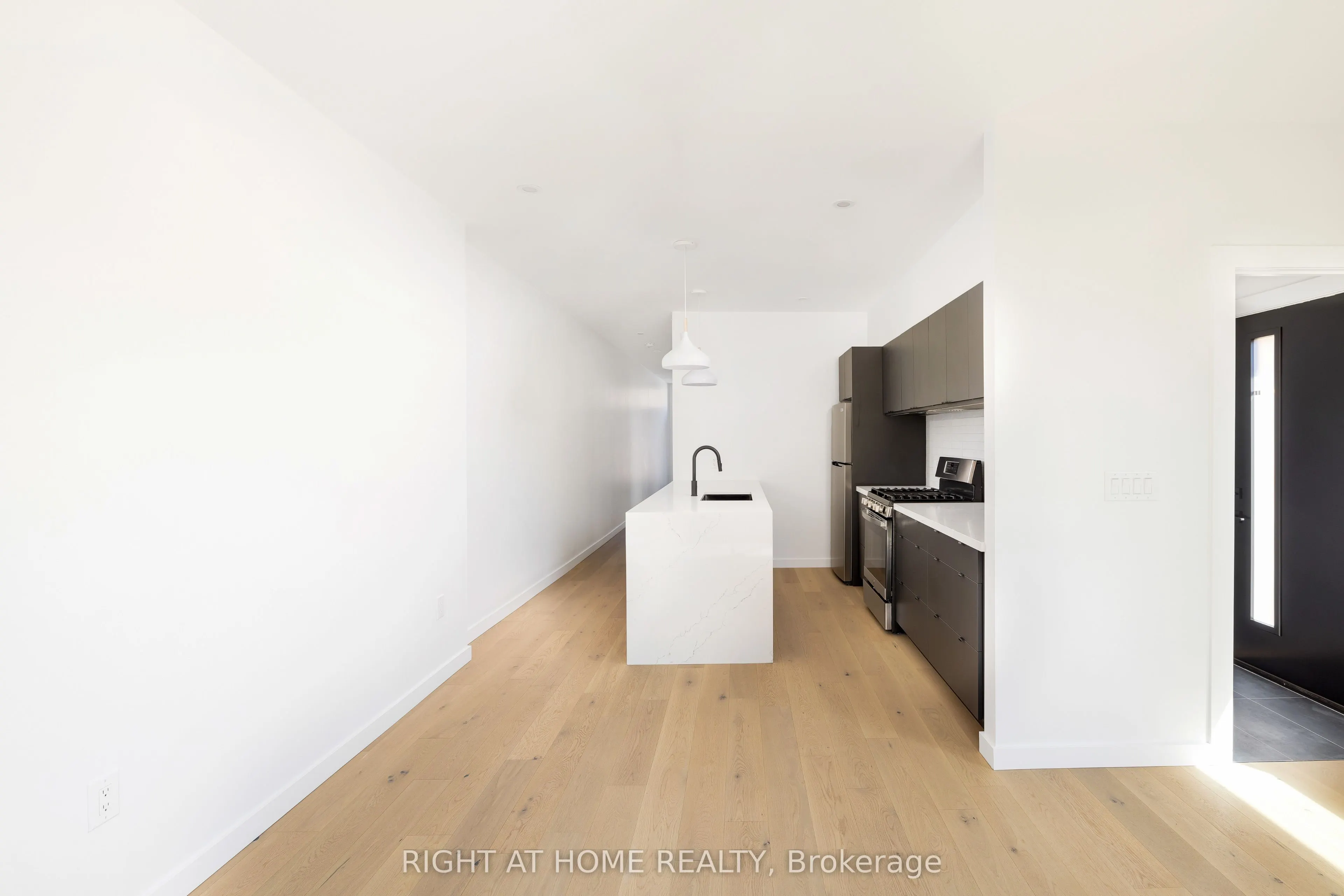86 Lansdowne Avenue, #Unit #2