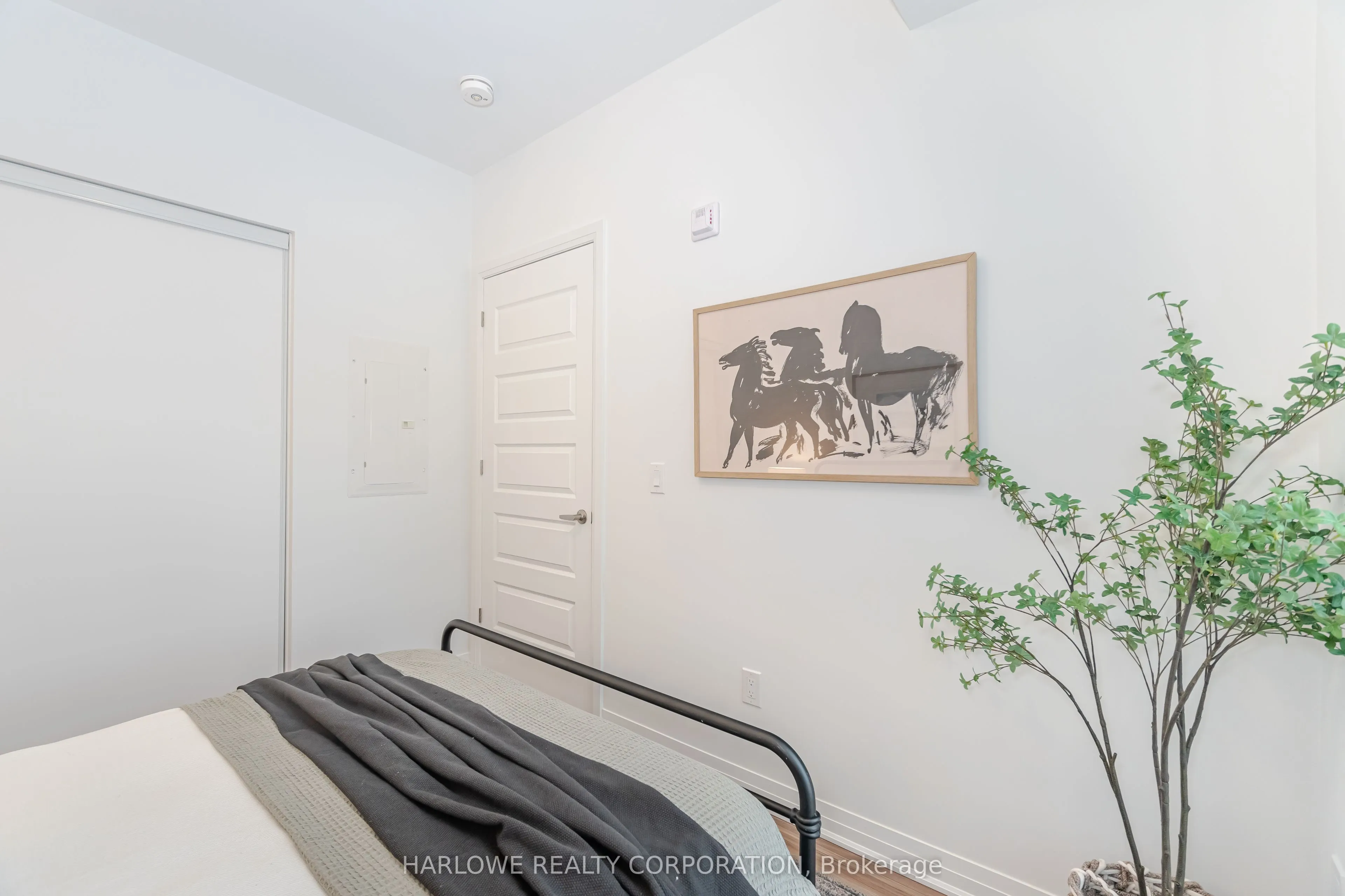 490 Gordon Krantz Avenue, #513