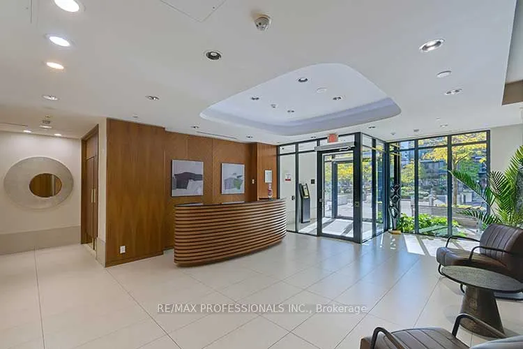 1 Valhalla Inn Road, #1202