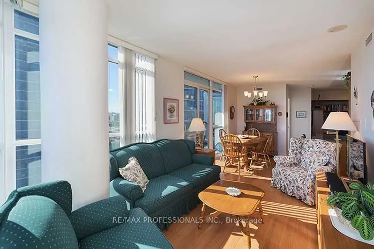 1 Valhalla Inn Road, #1202