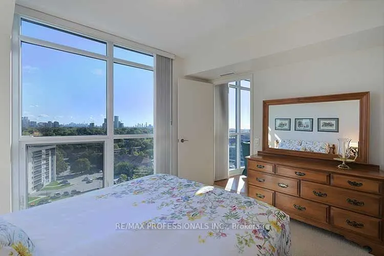 1 Valhalla Inn Road, #1202