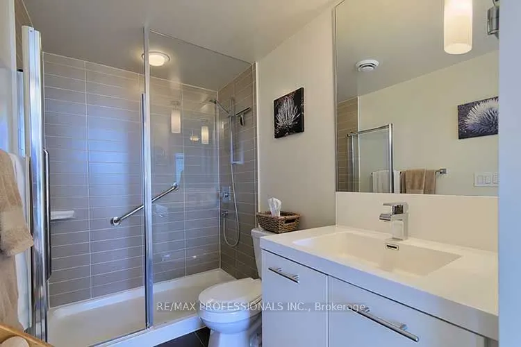 1 Valhalla Inn Road, #1202