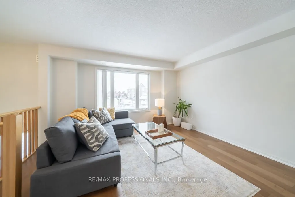 3135 Boxford Crescent, #7