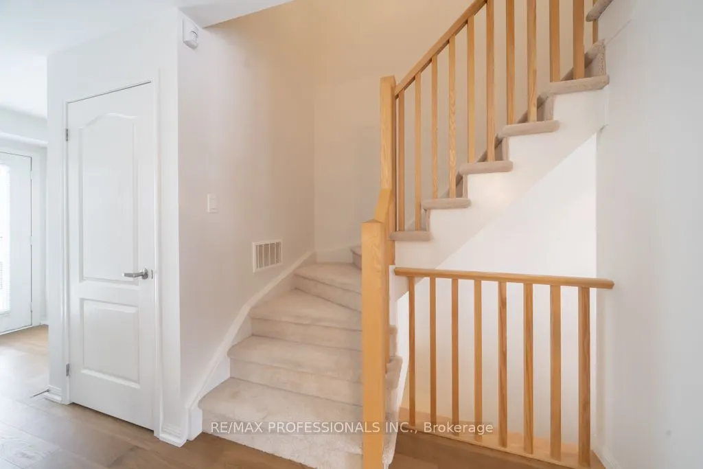 3135 Boxford Crescent, #7