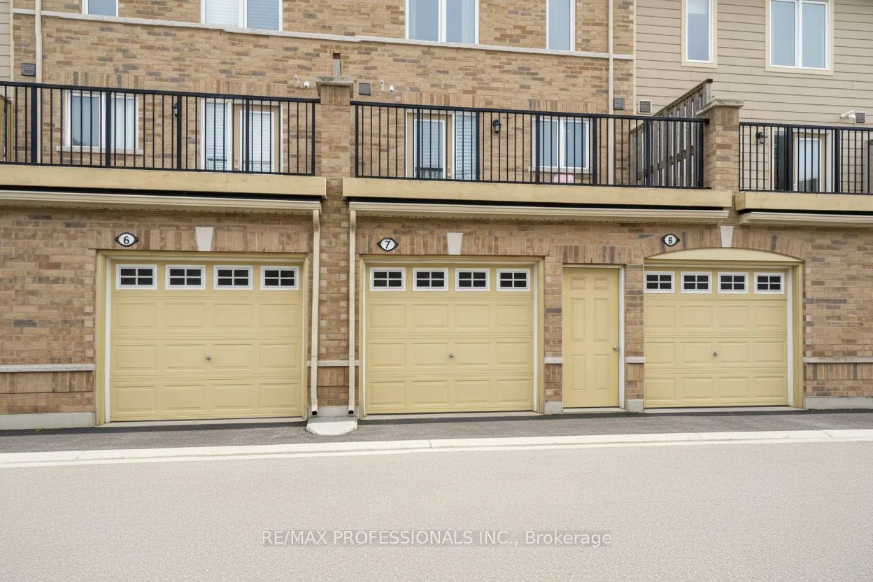 3135 Boxford Crescent, #7