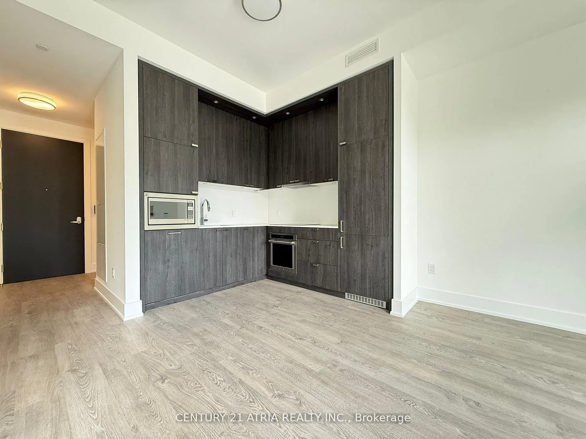 259 The Kingsway, #106