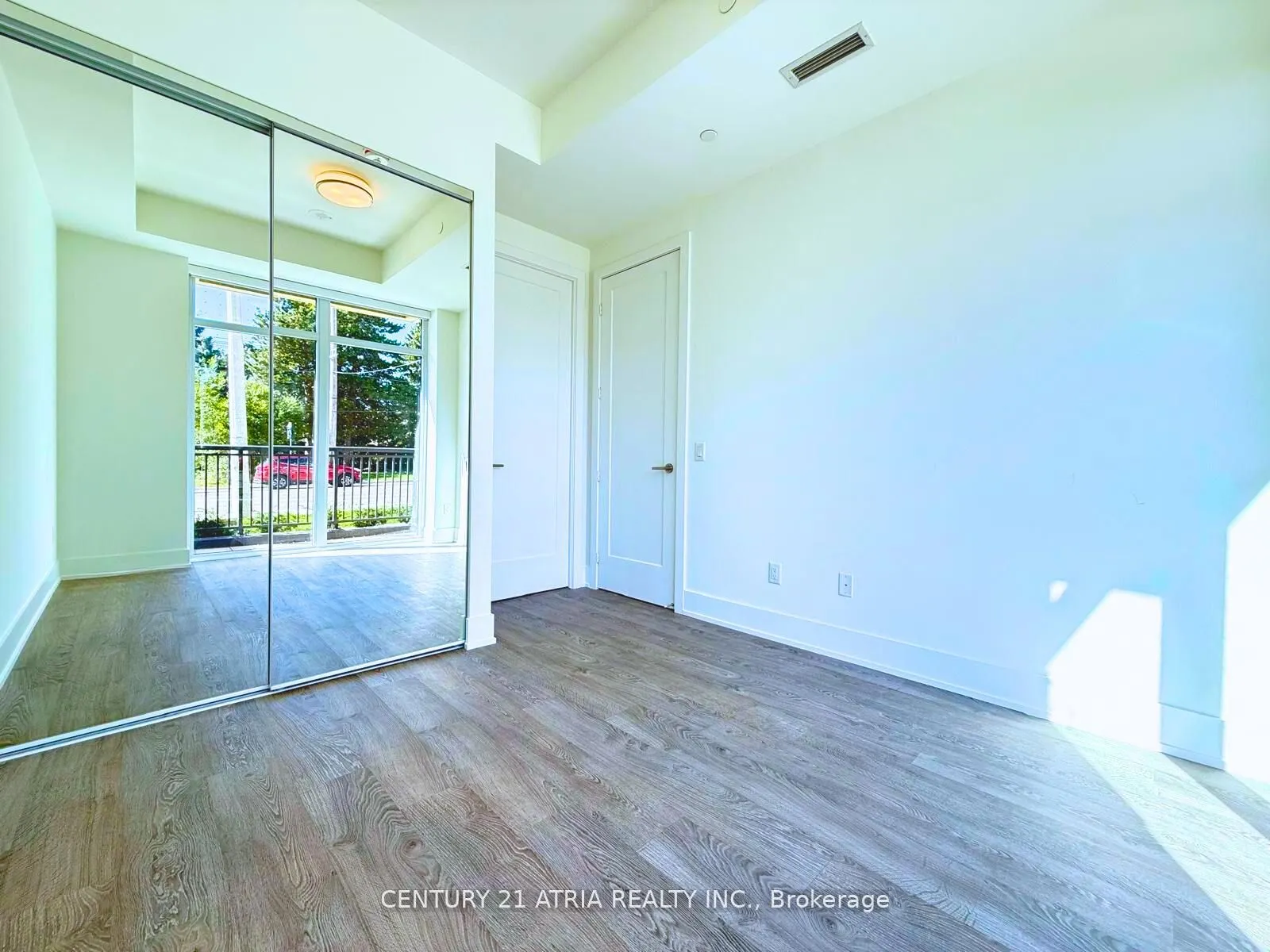 259 The Kingsway, #106