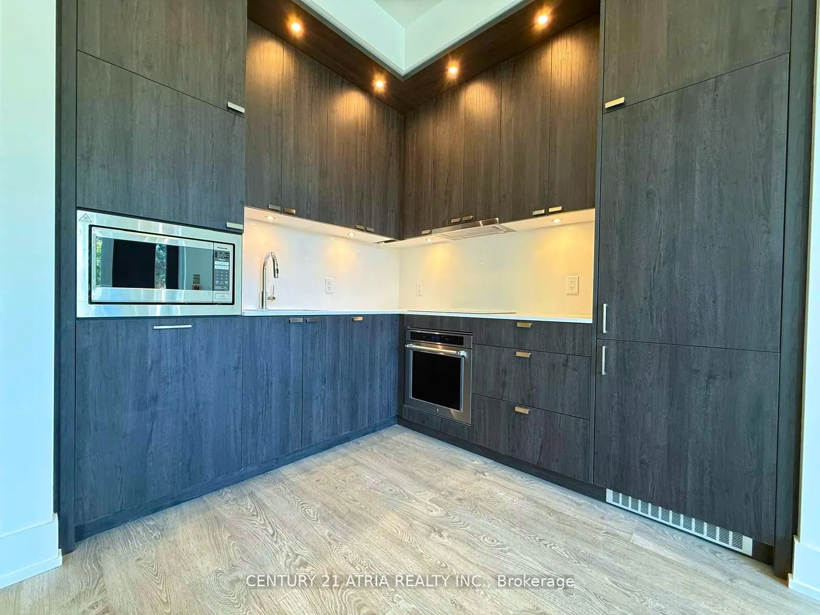 259 The Kingsway, #106