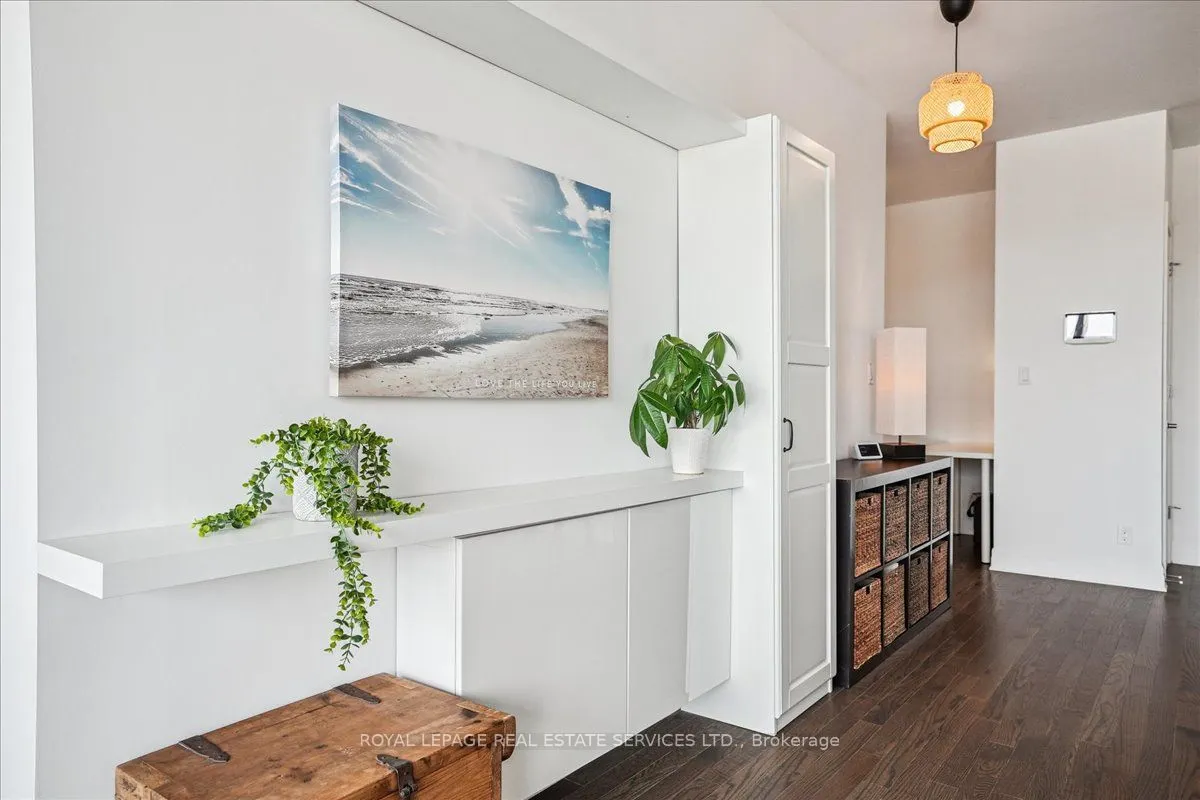 3028 Creekshore Common, #105